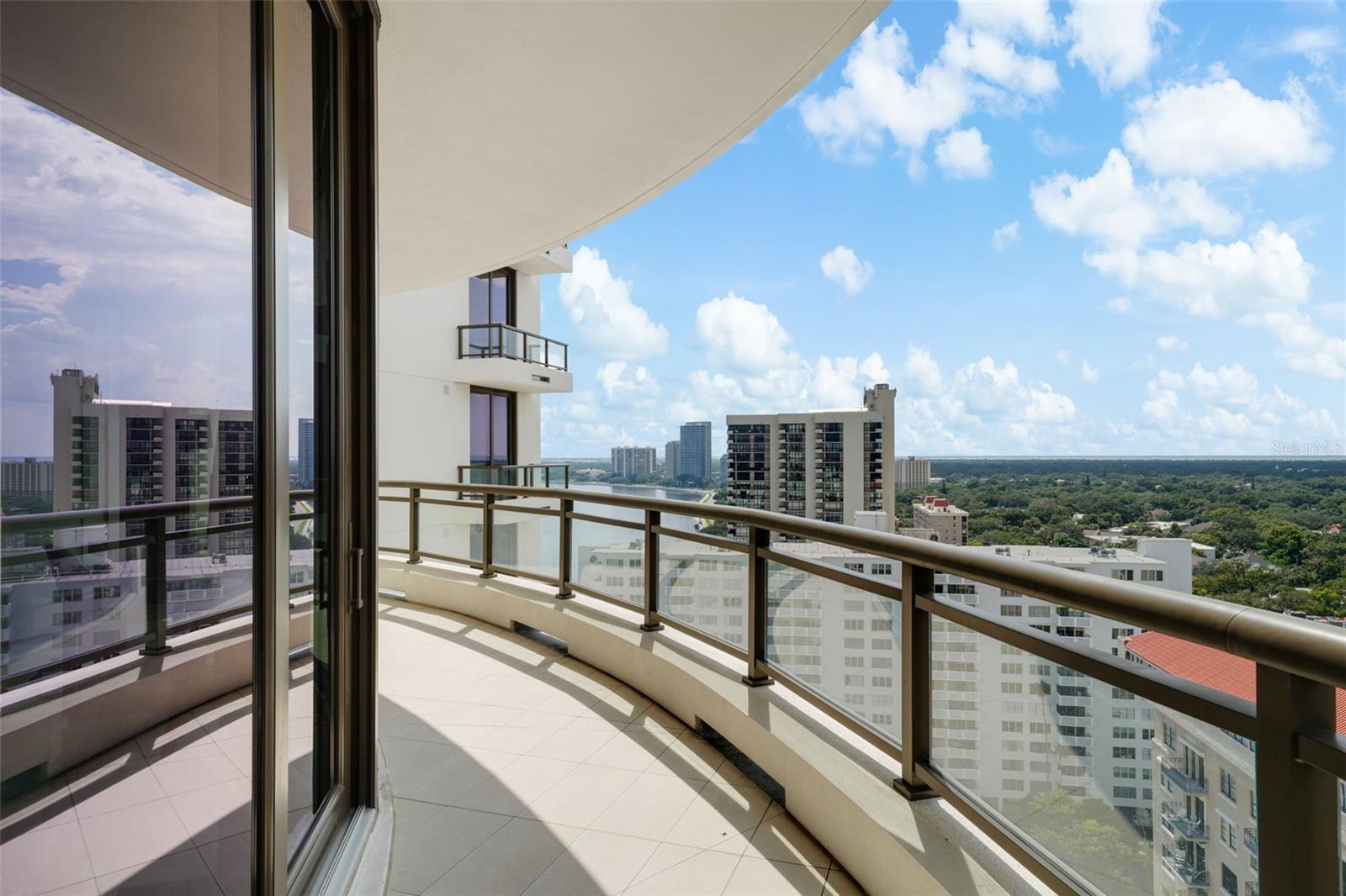 Image 38 of 40 For 2103 Bayshore Boulevard 1701