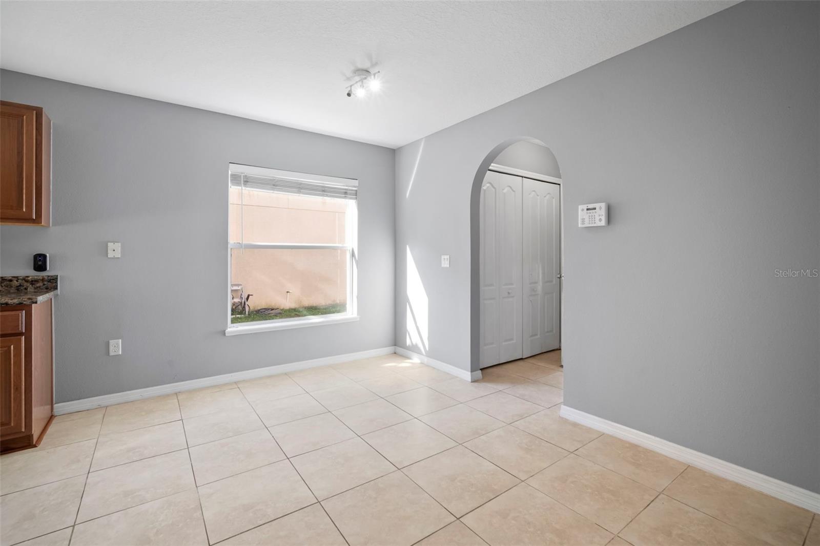 Image 12 of 56 For 1303 Alhambra Crest Drive