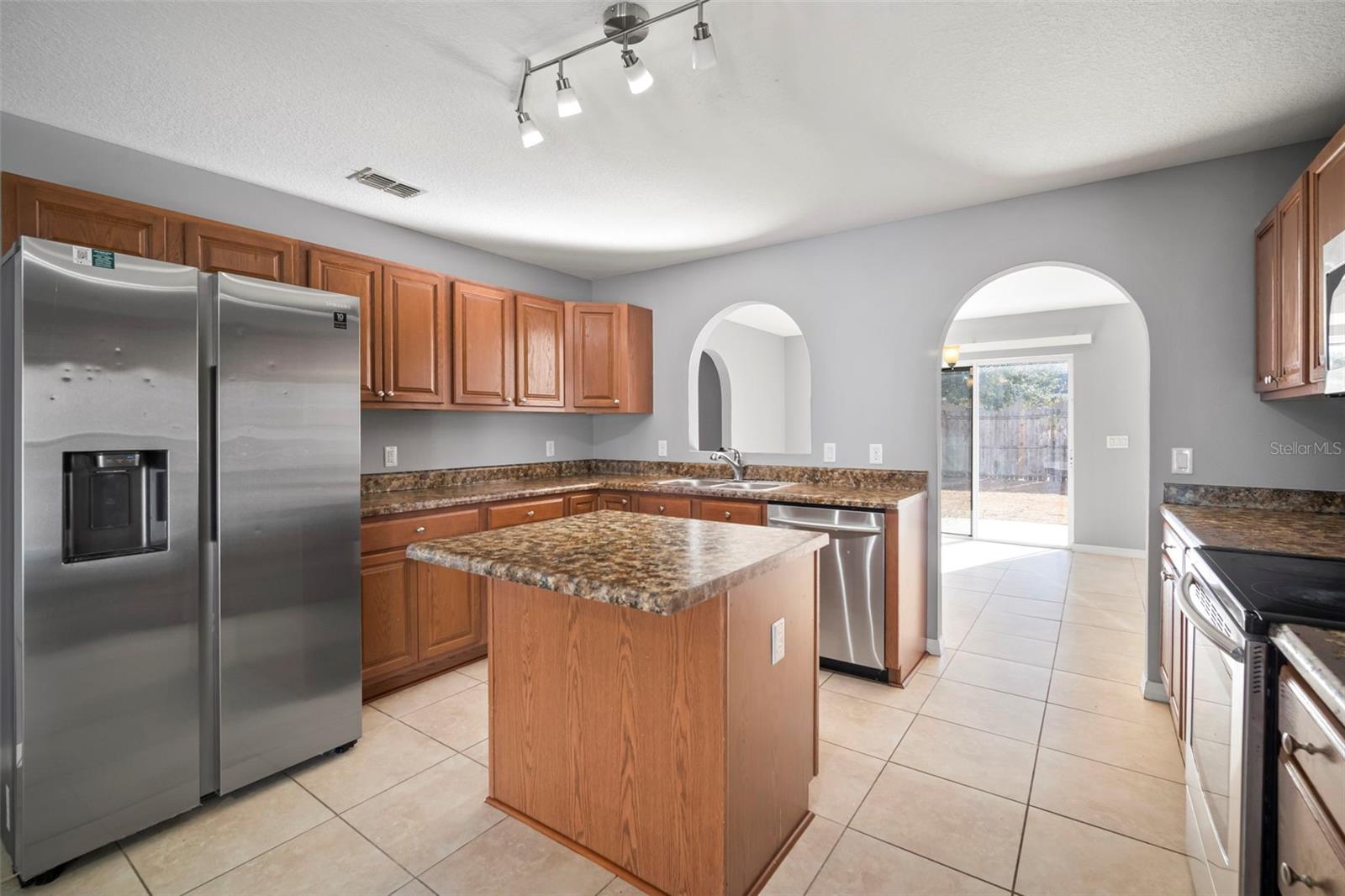 Image 15 of 56 For 1303 Alhambra Crest Drive