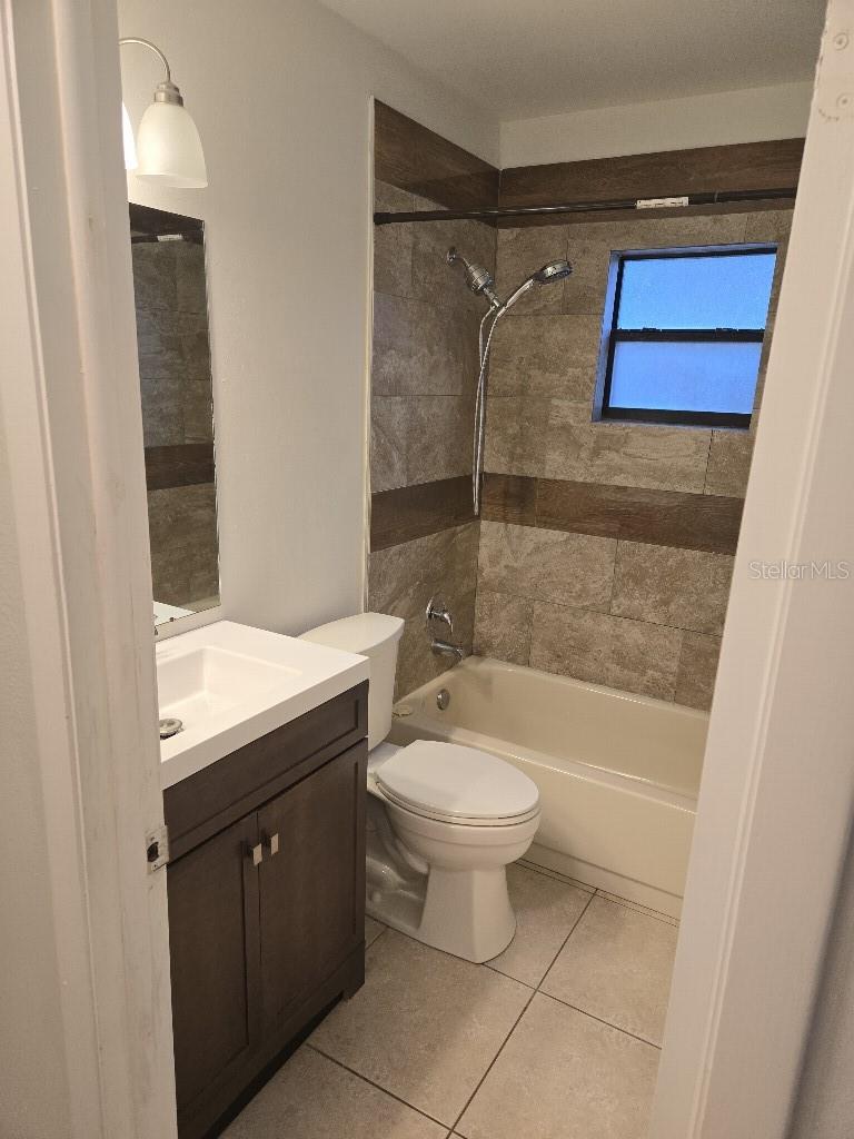 Image 9 of 12 For 156 Devon Court