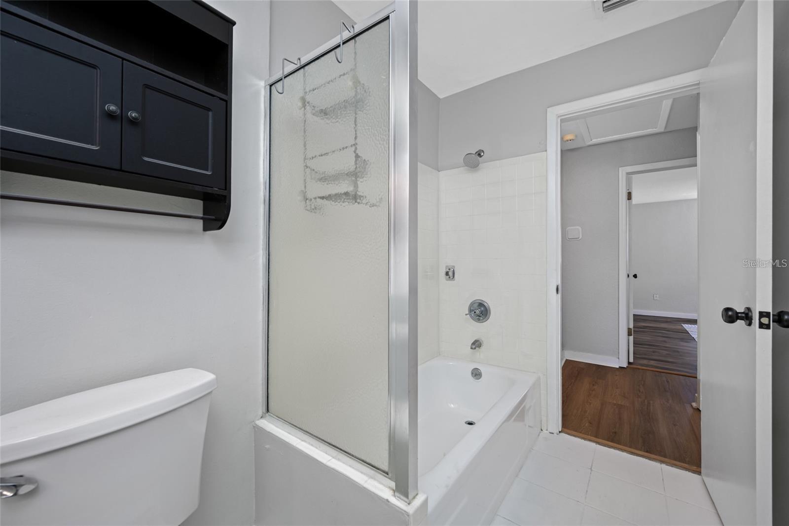 Image 13 of 24 For 1411 39th Avenue N