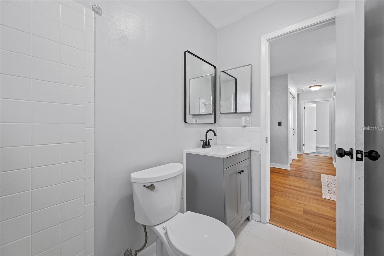 Image 15 of 24 For 1411 39th Avenue N