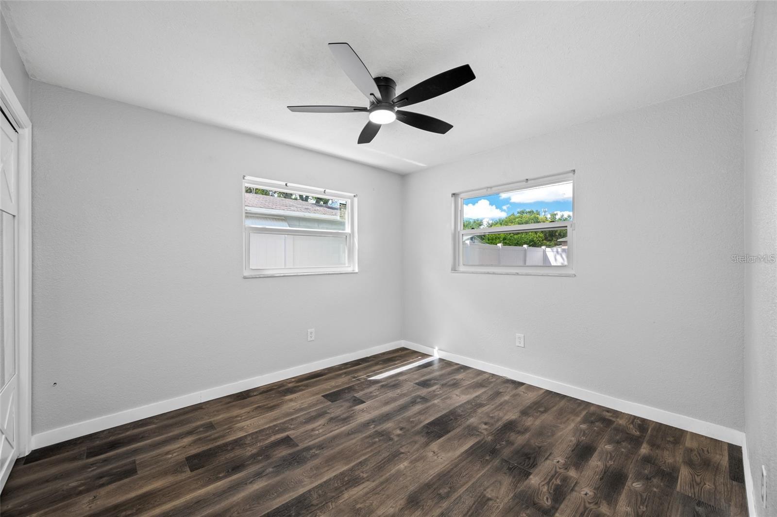 Image 16 of 24 For 1411 39th Avenue N