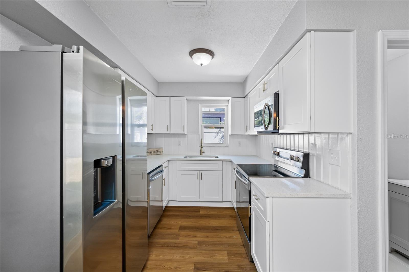 Image 9 of 24 For 1411 39th Avenue N