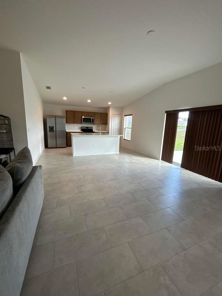 Image 4 of 15 For 2203 Carson Loop