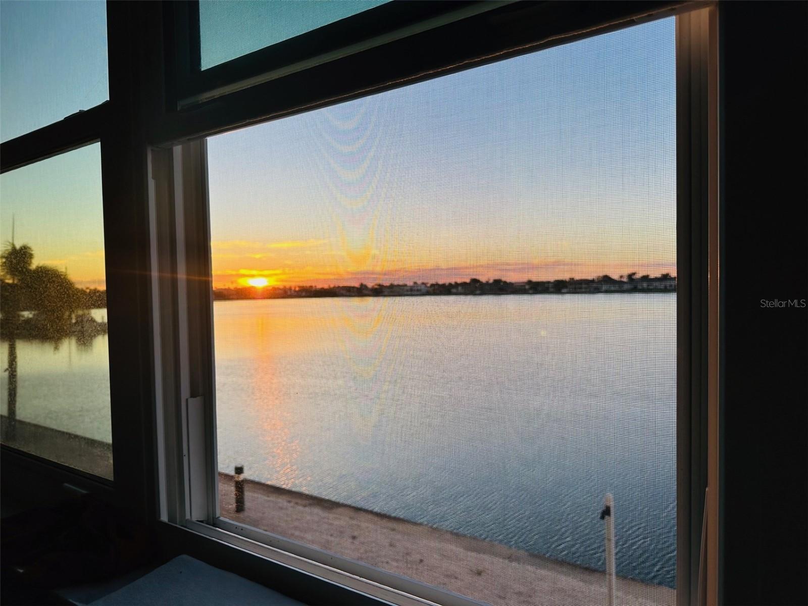 Image 30 of 81 For 5200 Brittany Drive S 204