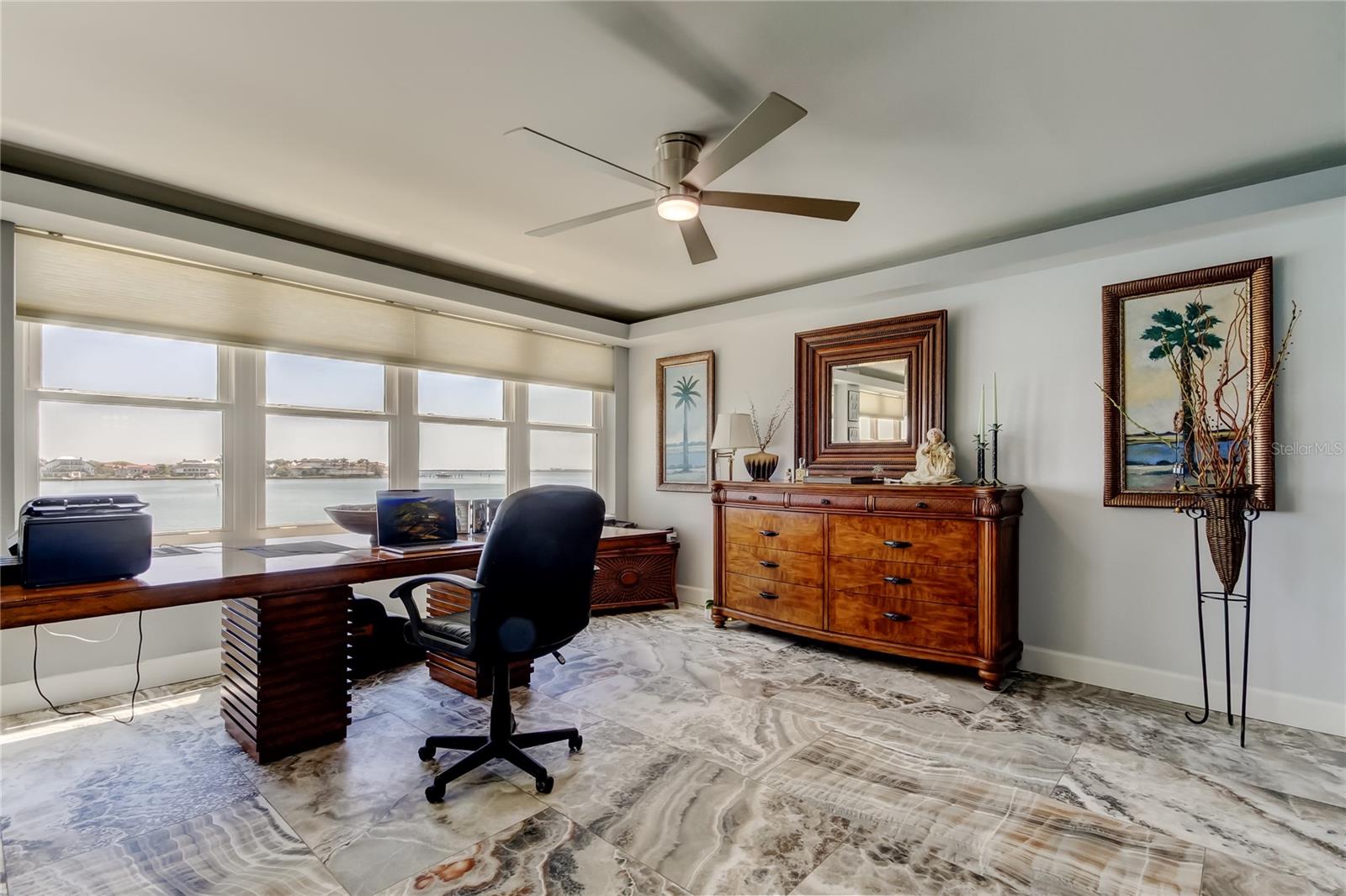 Image 31 of 81 For 5200 Brittany Drive S 204