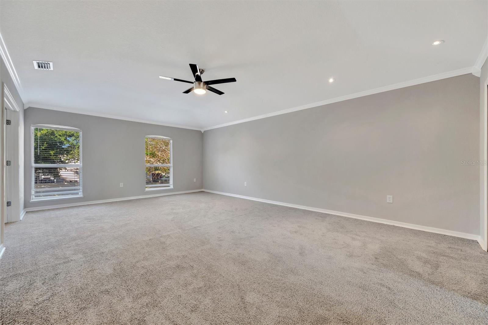 Image 38 of 67 For 2115 Valrico Heights Boulevard