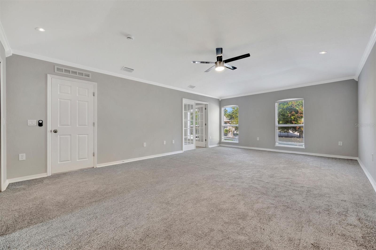 Image 39 of 67 For 2115 Valrico Heights Boulevard