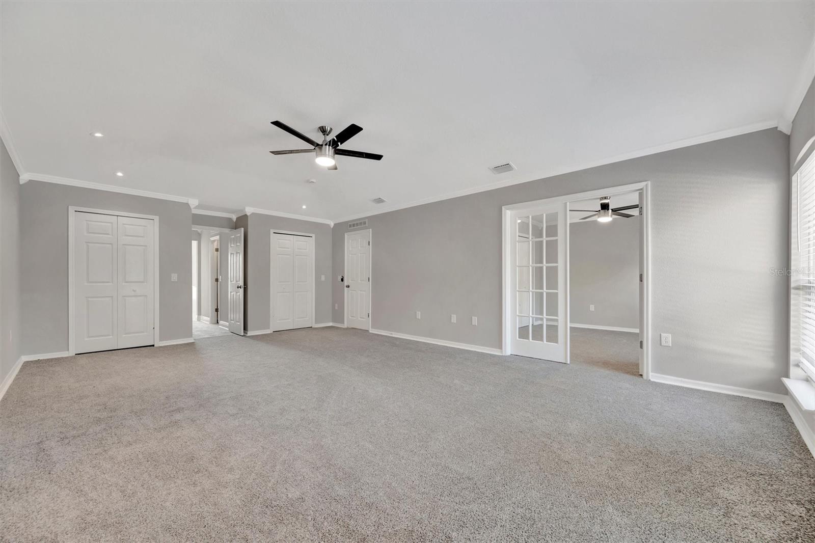 Image 40 of 67 For 2115 Valrico Heights Boulevard