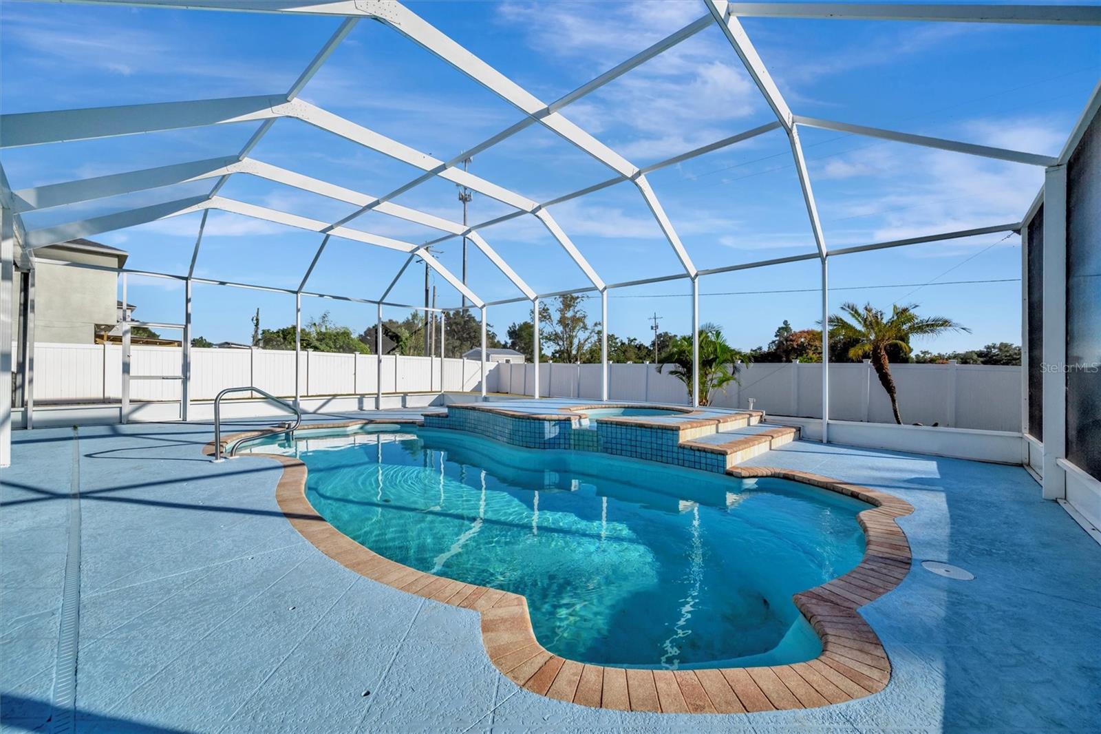 Image 55 of 67 For 2115 Valrico Heights Boulevard