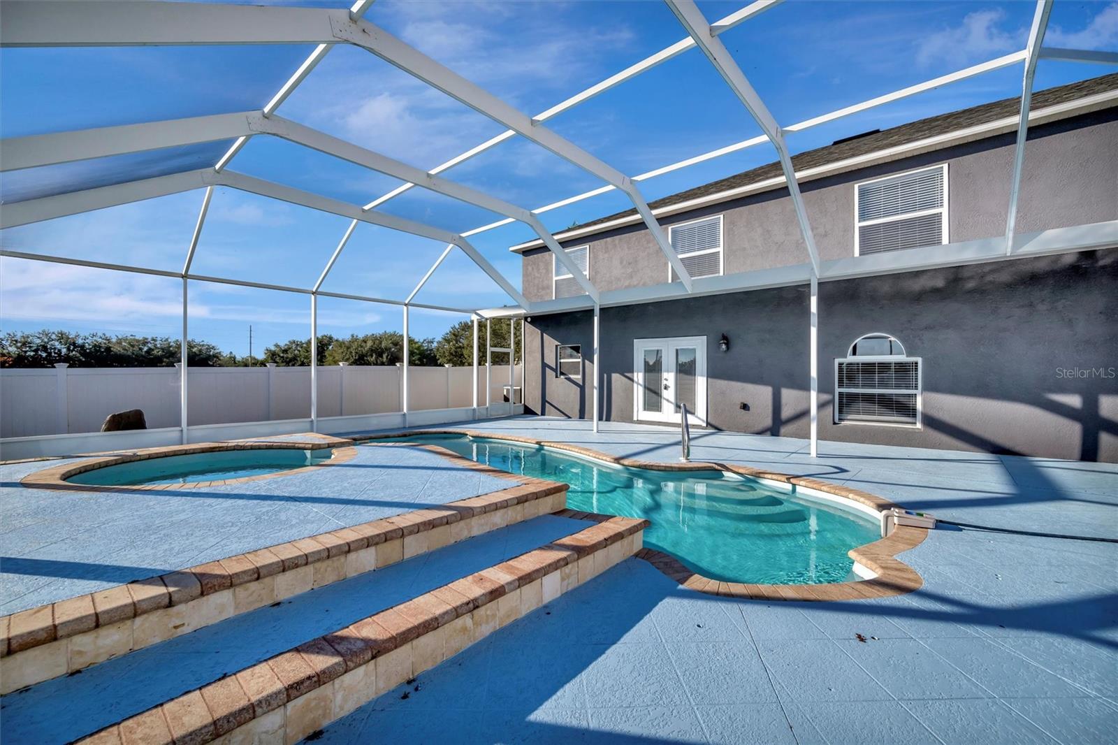 Image 56 of 67 For 2115 Valrico Heights Boulevard