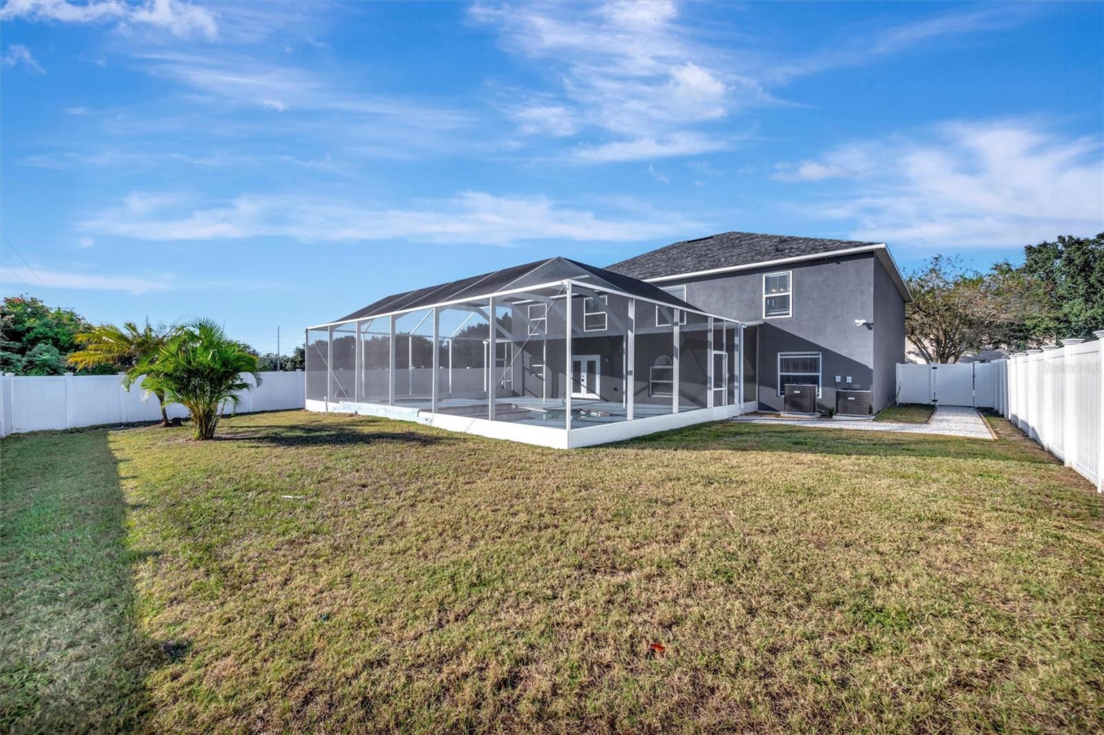 Image 60 of 67 For 2115 Valrico Heights Boulevard