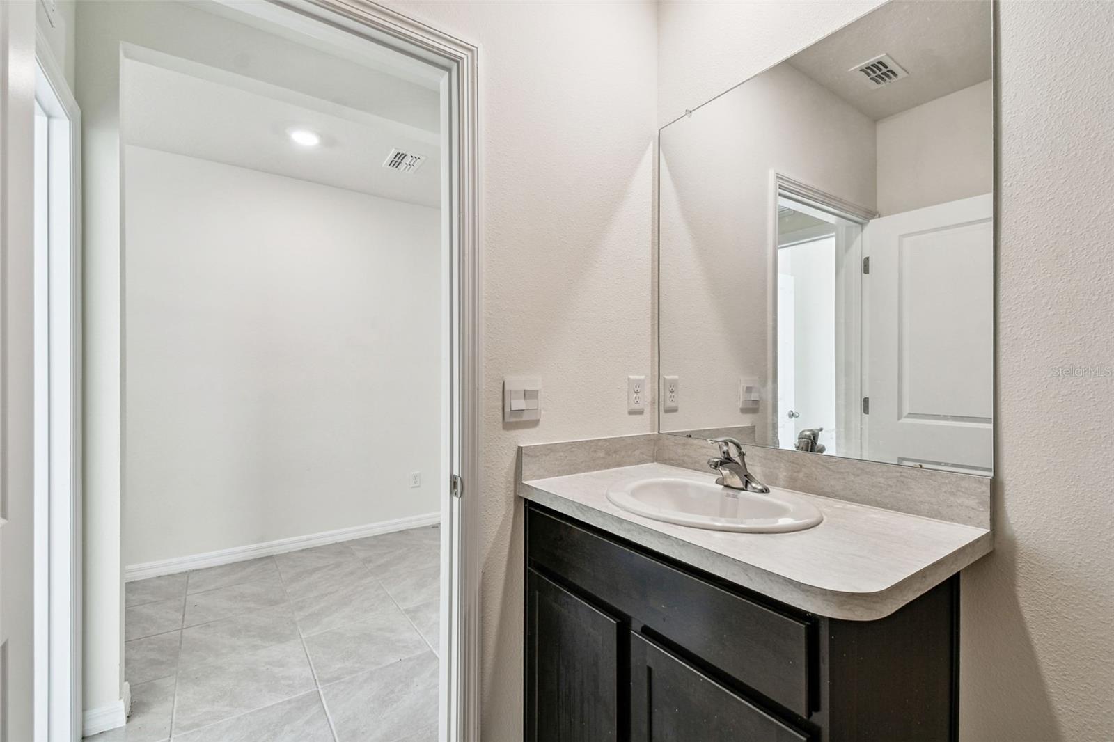 Image 12 of 37 For 33635 Field Maple Loop