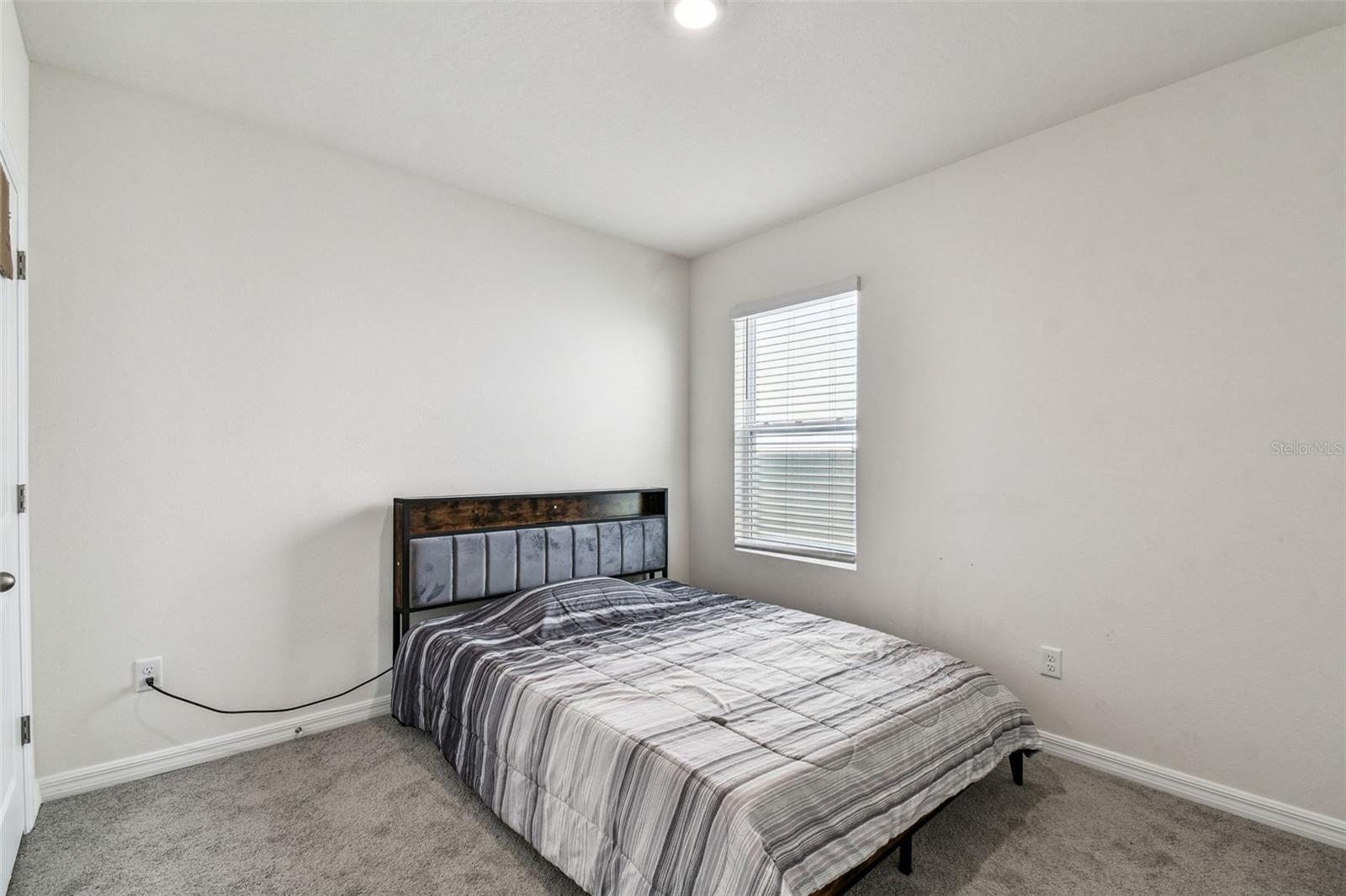 Image 13 of 37 For 33635 Field Maple Loop