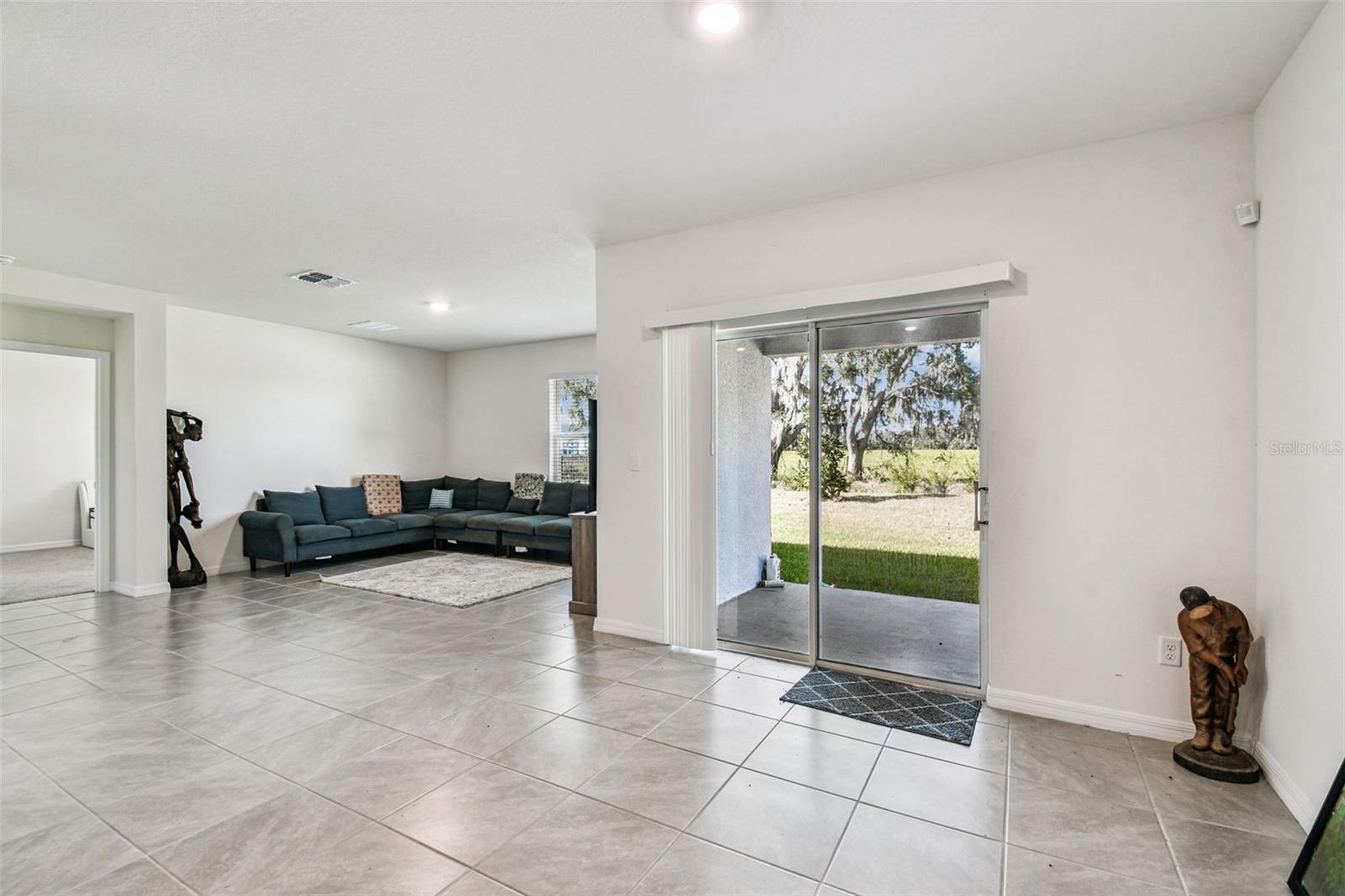 Image 19 of 37 For 33635 Field Maple Loop