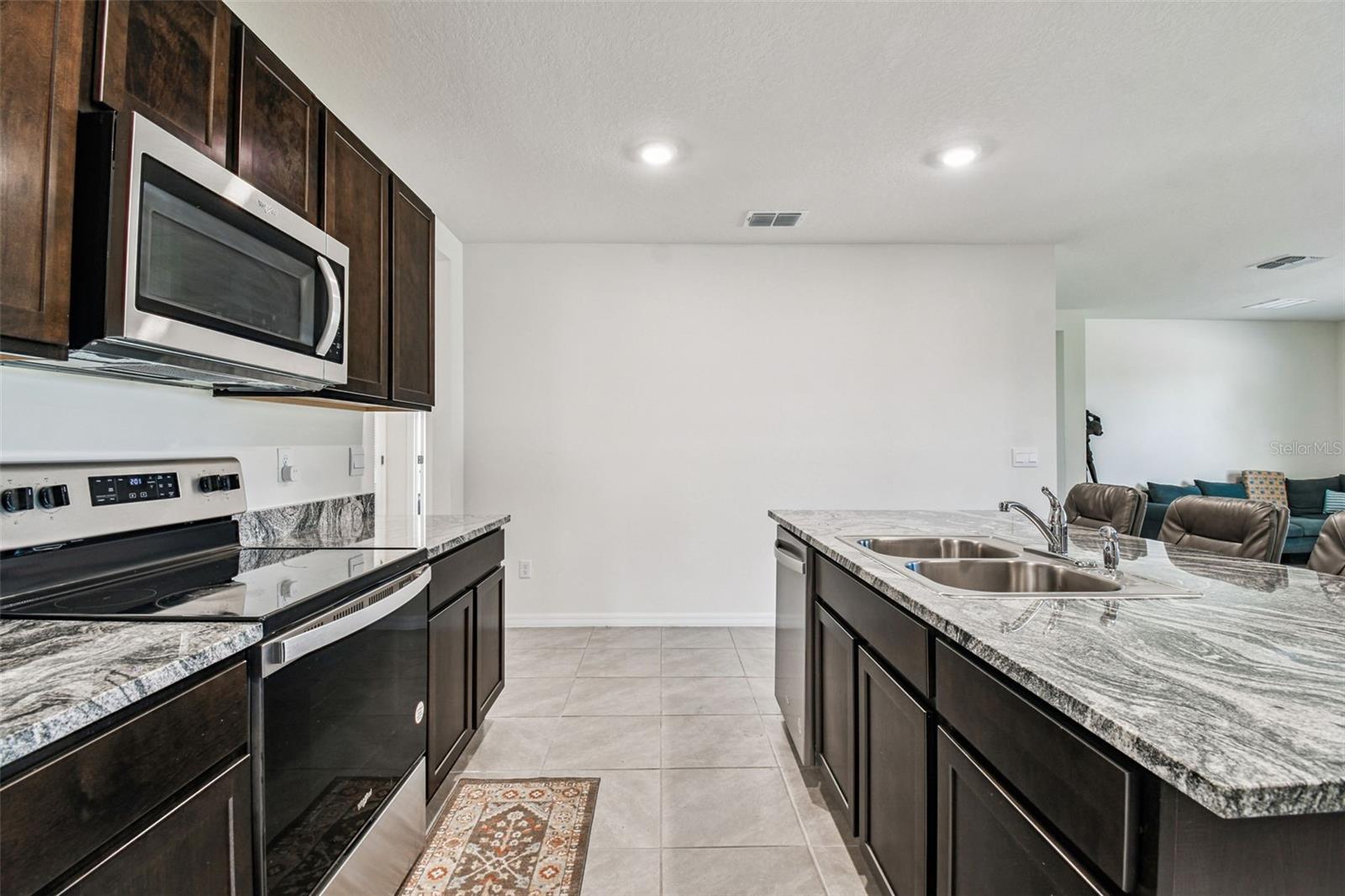 Image 7 of 37 For 33635 Field Maple Loop