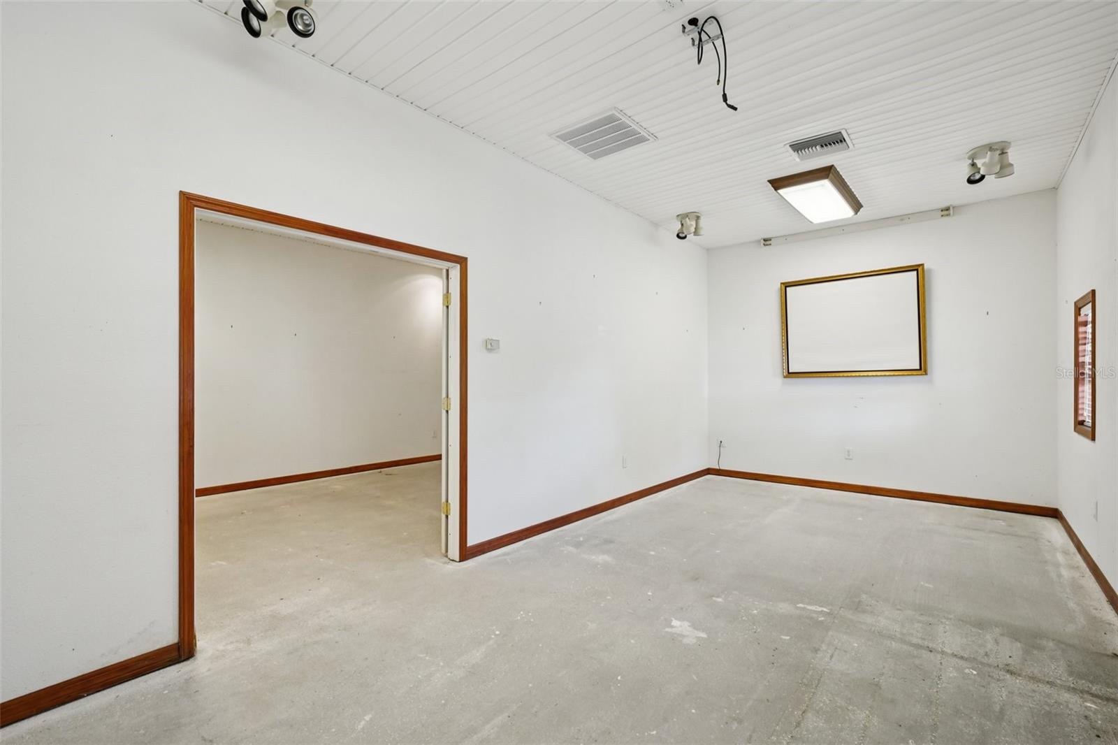 Image 61 of 69 For 4716 Gallagher Road