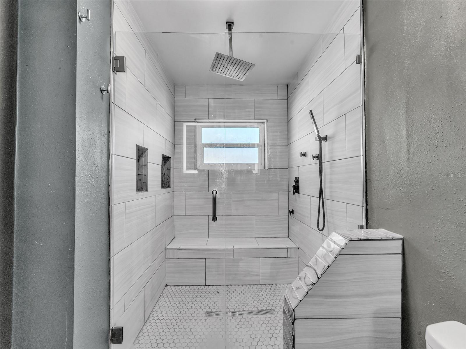 Image 14 of 29 For 4031 Eastridge Drive