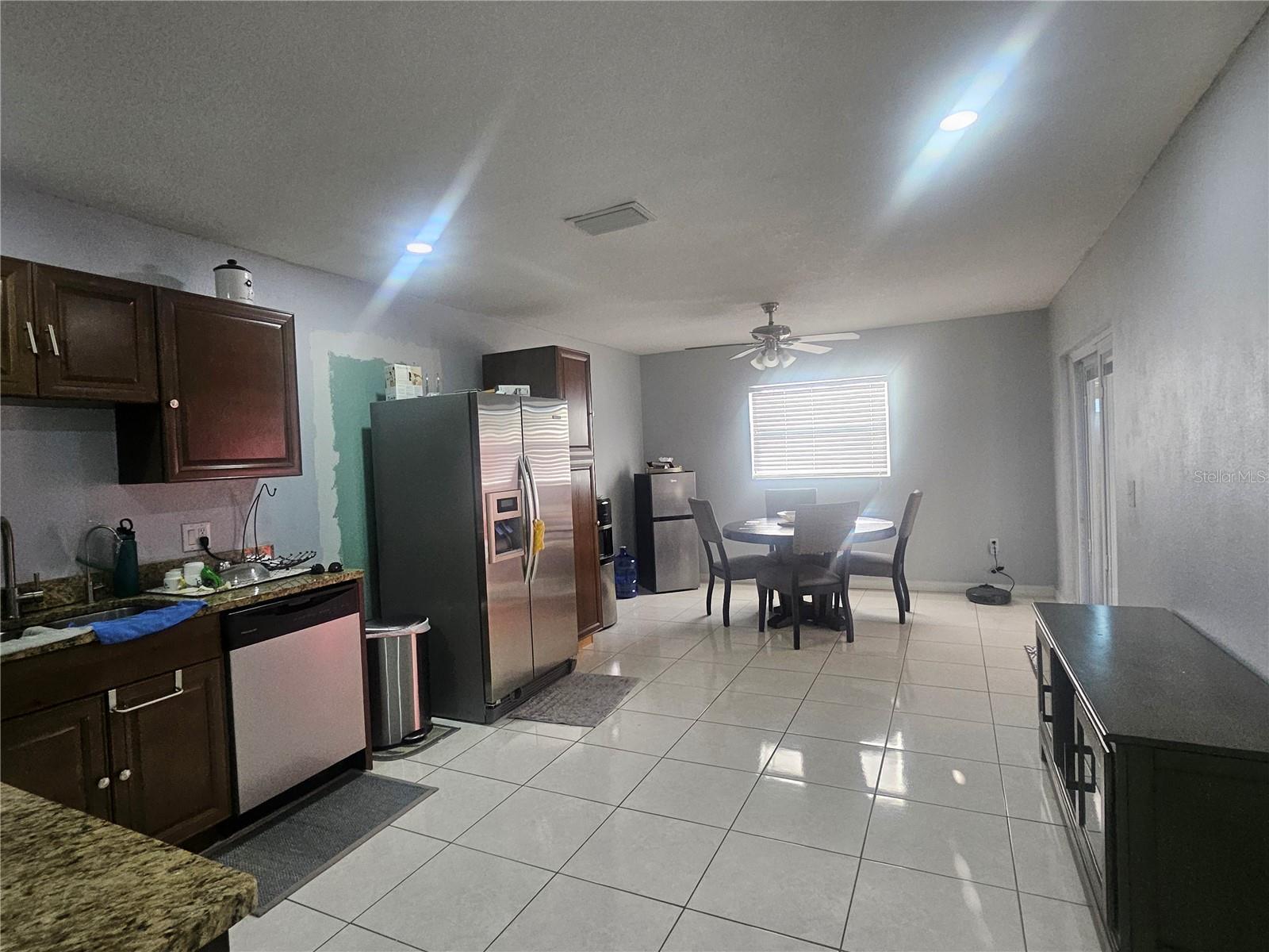 Image 10 of 17 For 802 Windsor Circle