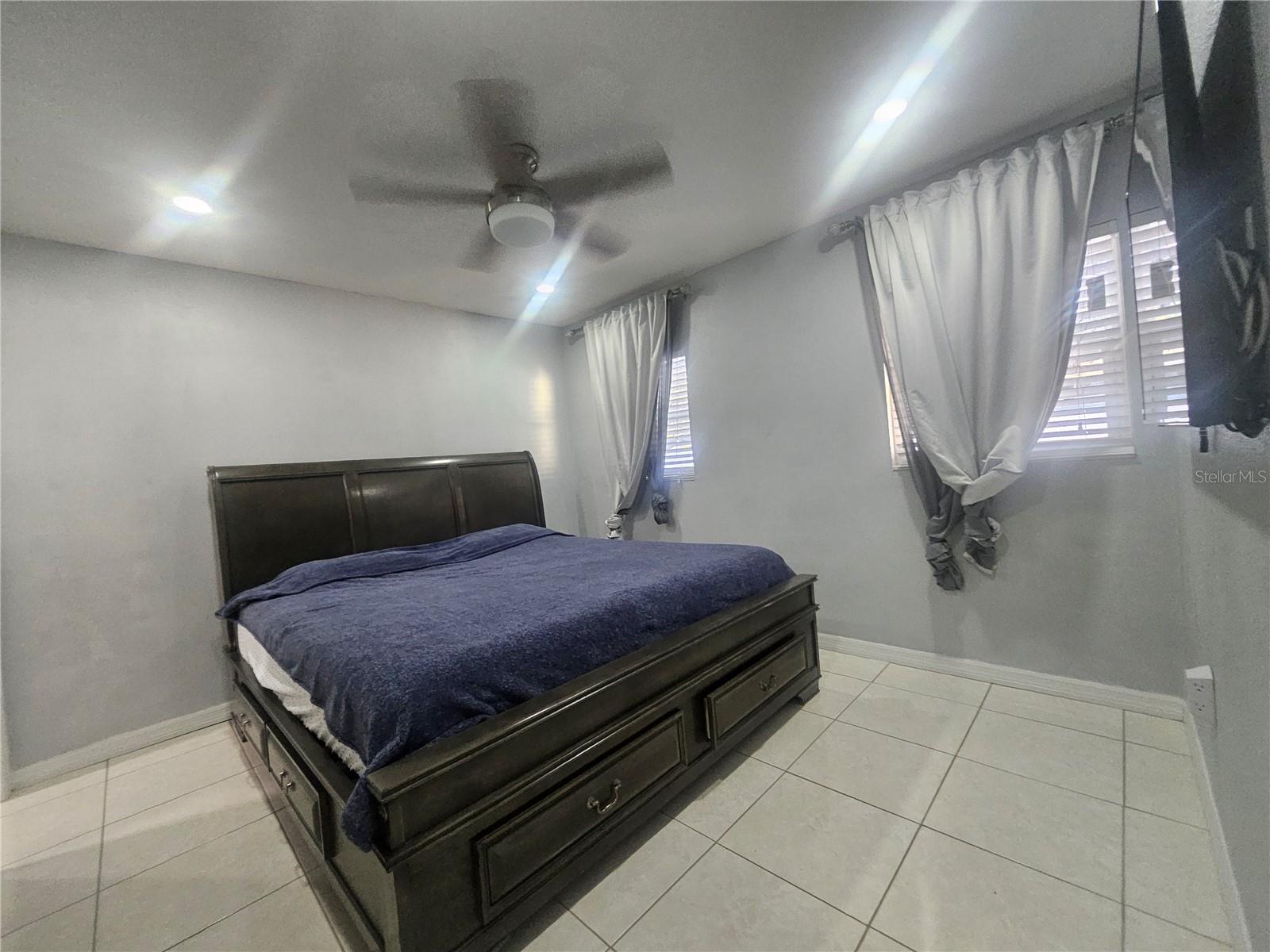 Image 13 of 17 For 802 Windsor Circle