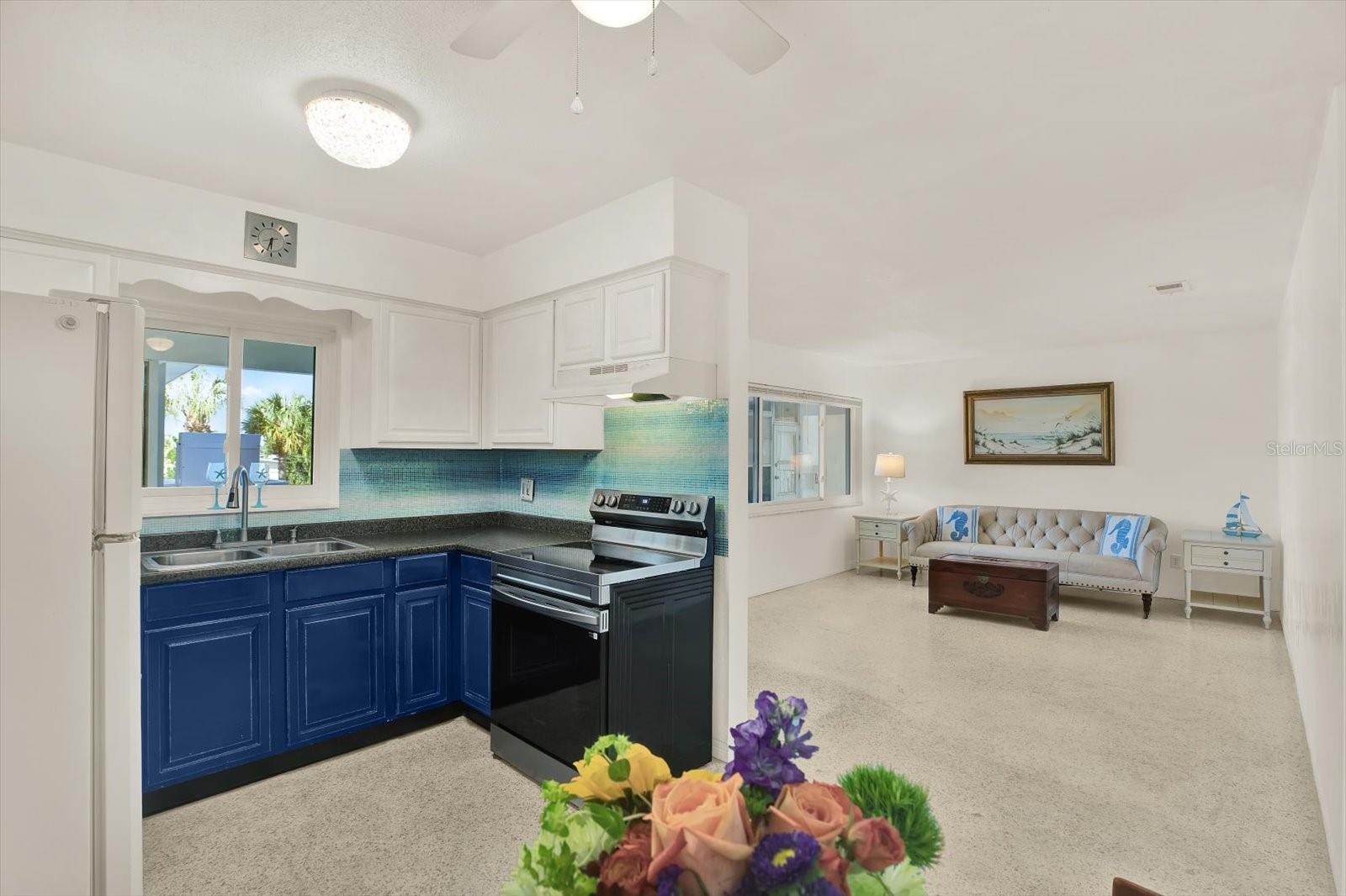 Image 3 of 17 For 4340 37th Street S 7