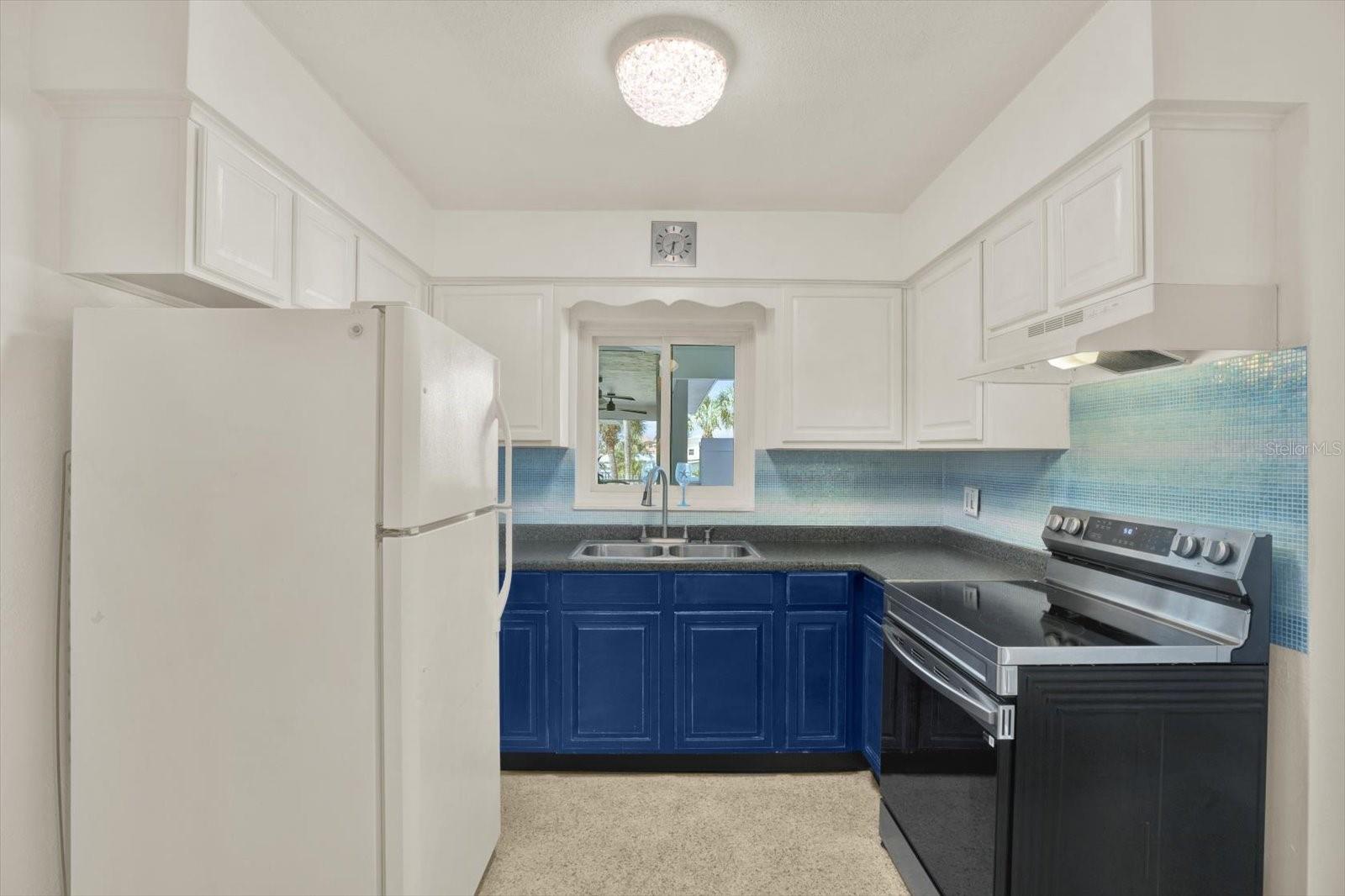 Image 7 of 17 For 4340 37th Street S 7