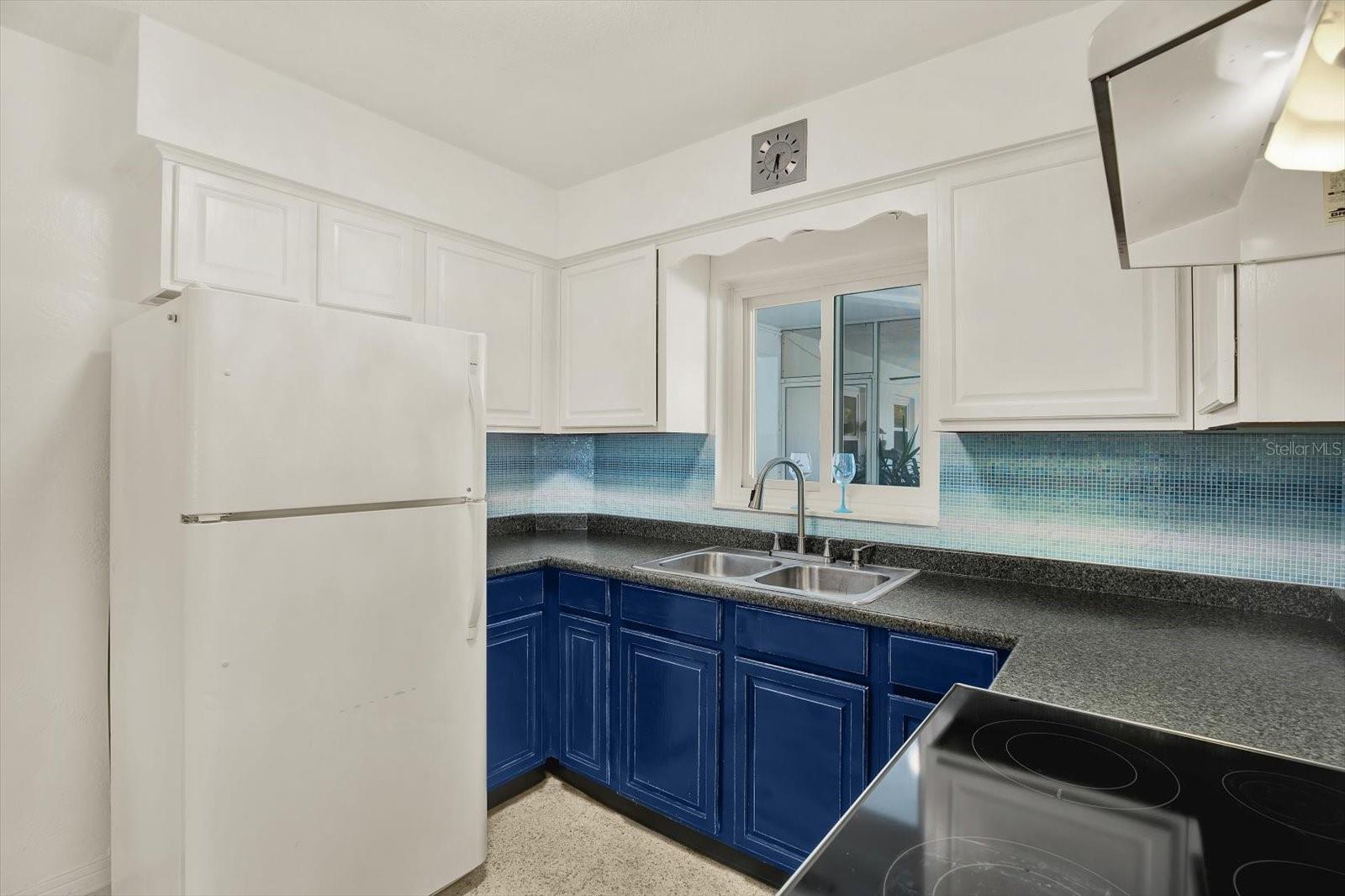 Image 8 of 17 For 4340 37th Street S 7