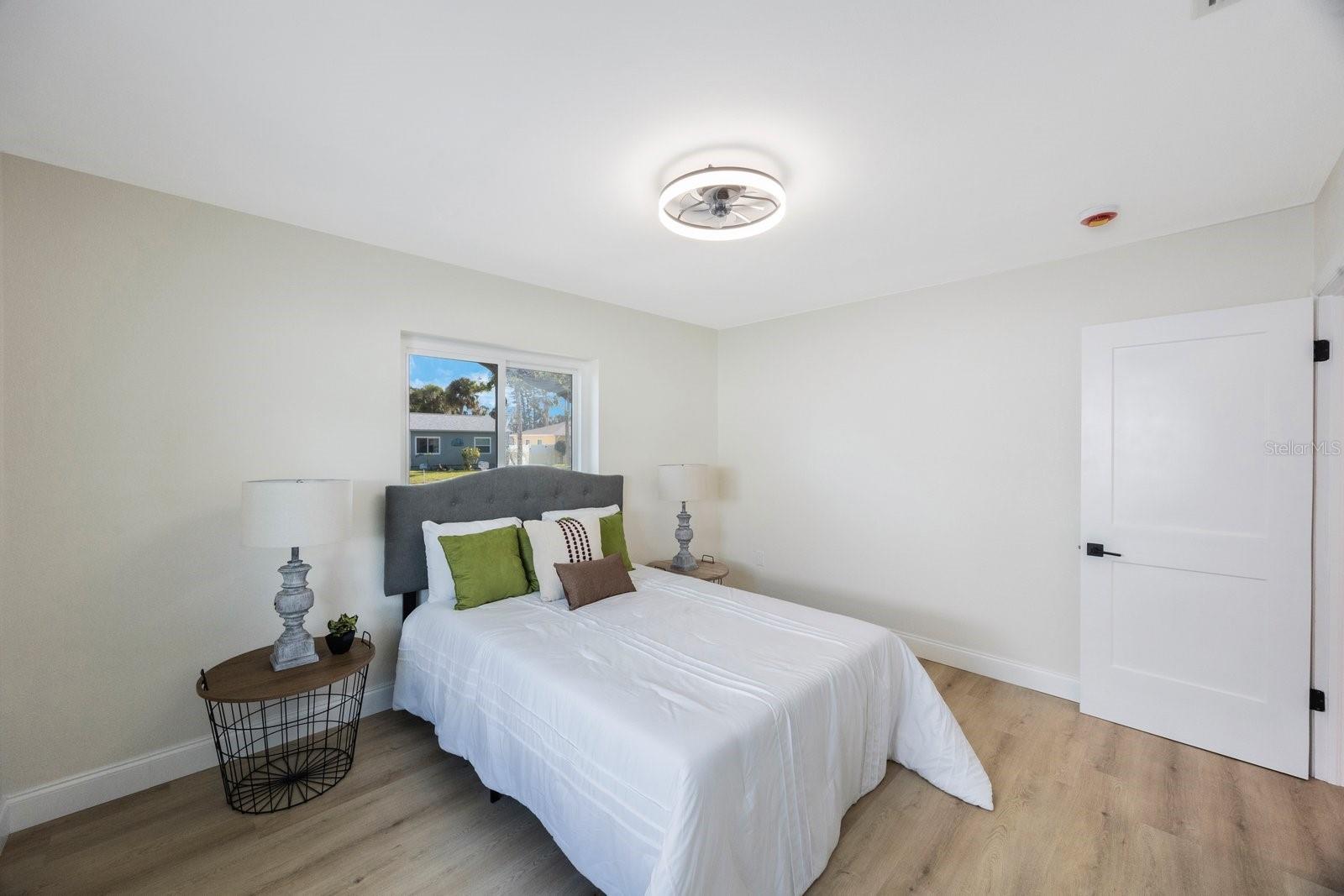 Image 18 of 55 For 280 41st Avenue