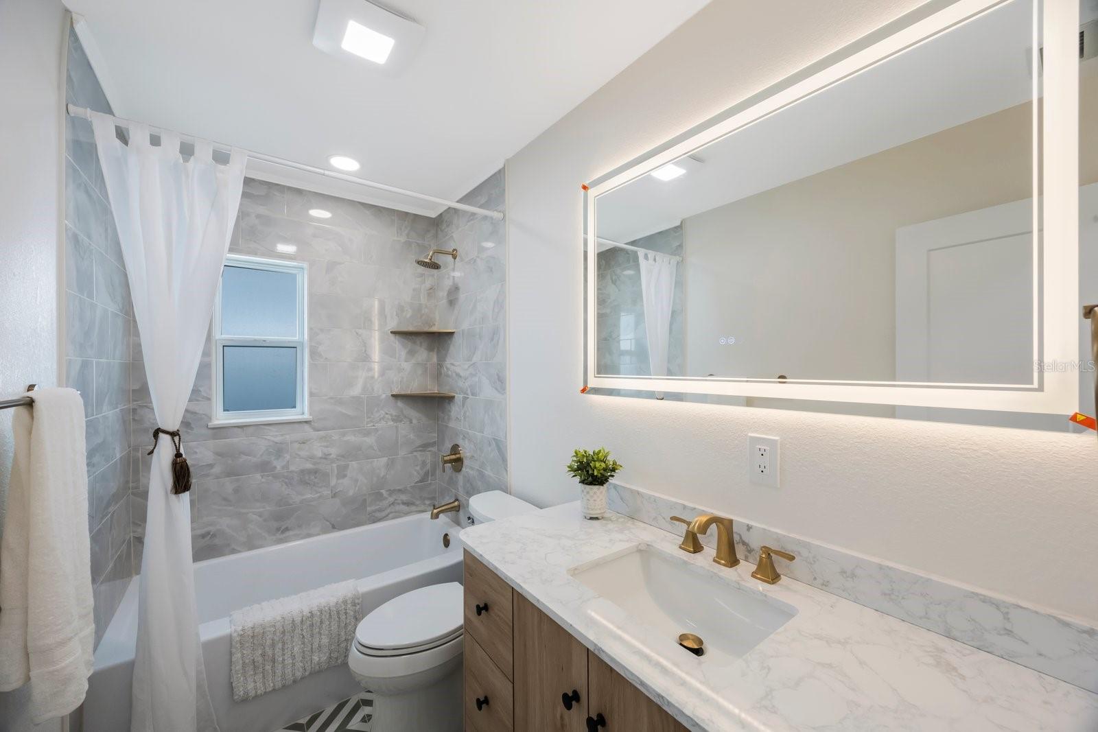 Image 20 of 55 For 280 41st Avenue