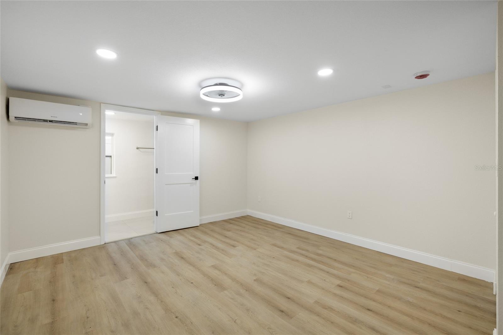 Image 23 of 55 For 280 41st Avenue