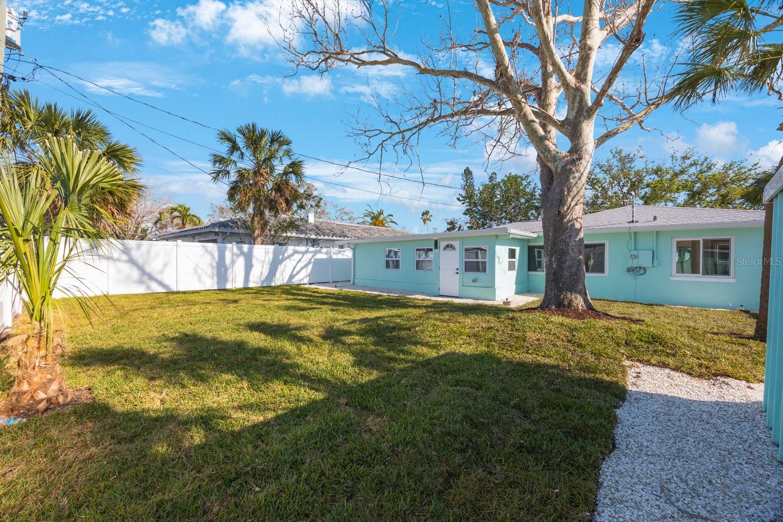 Image 36 of 55 For 280 41st Avenue