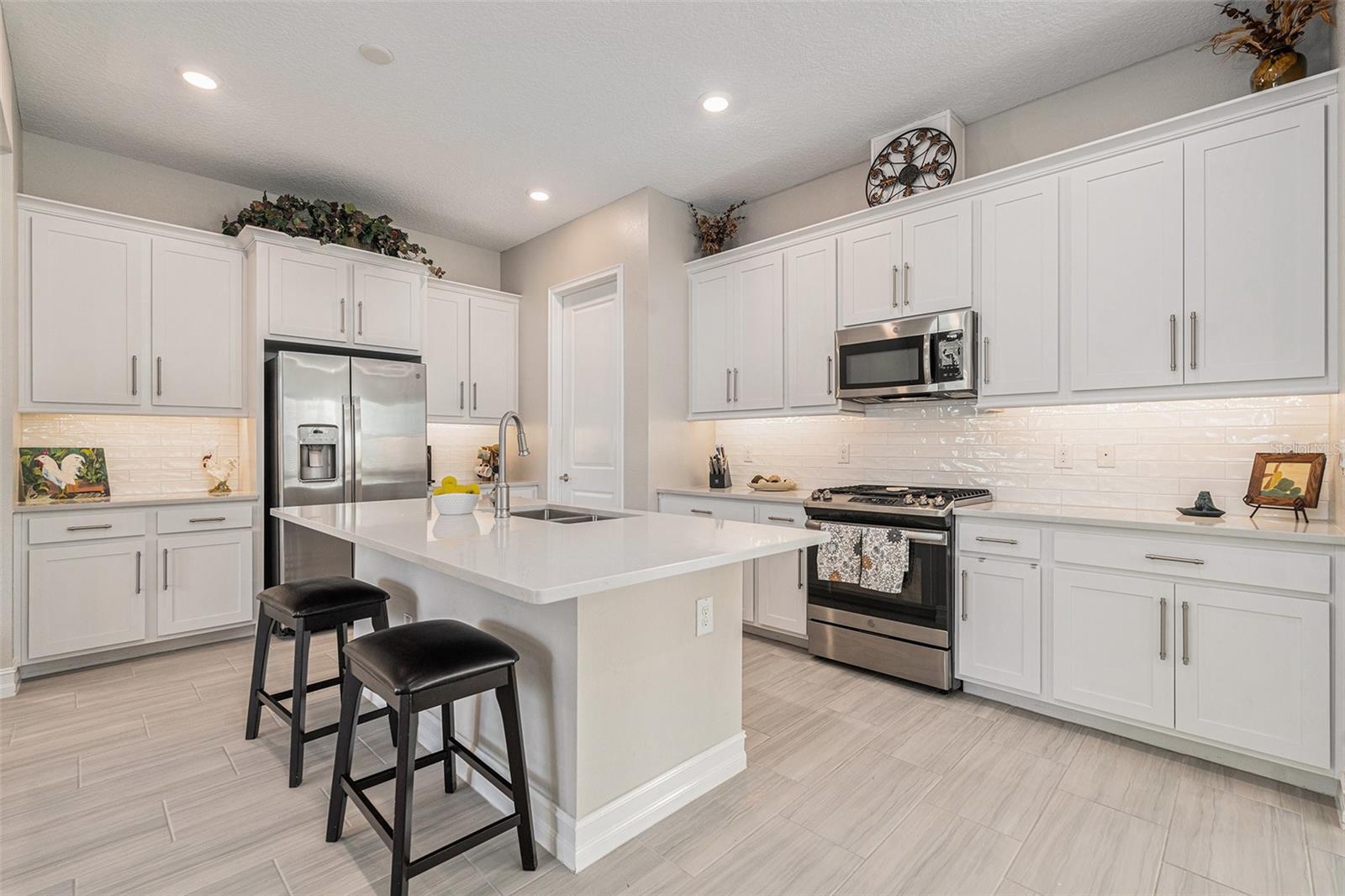 Image 13 of 46 For 4205 Barletta Court