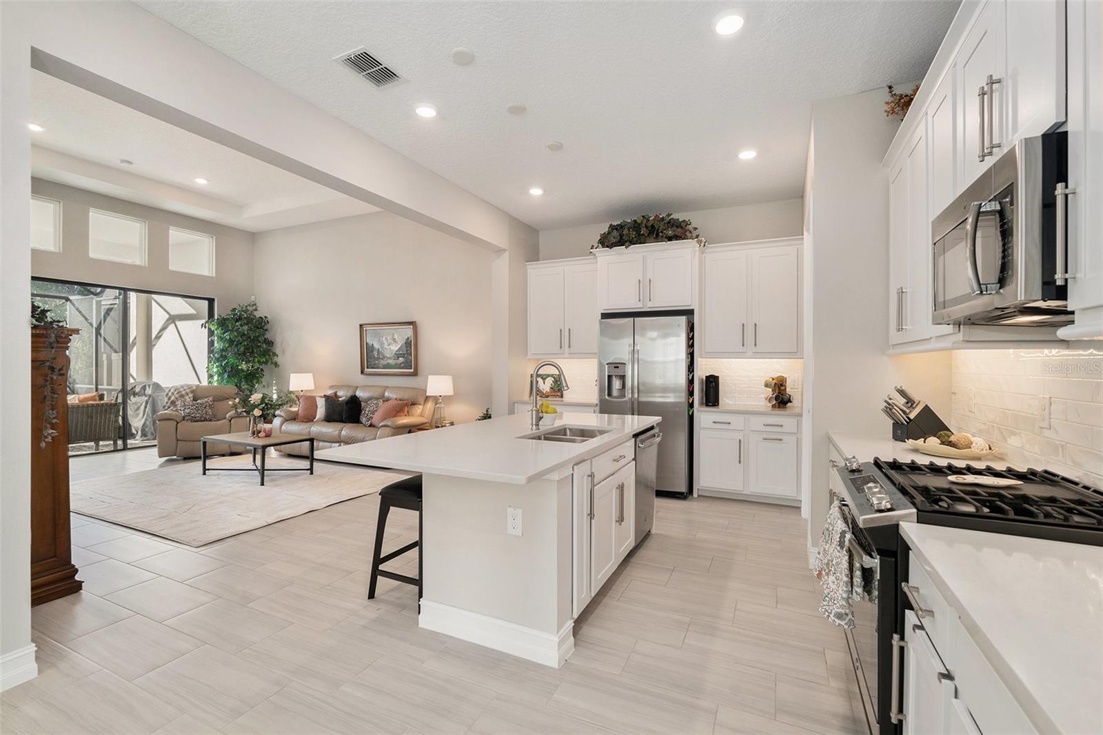 Image 14 of 46 For 4205 Barletta Court