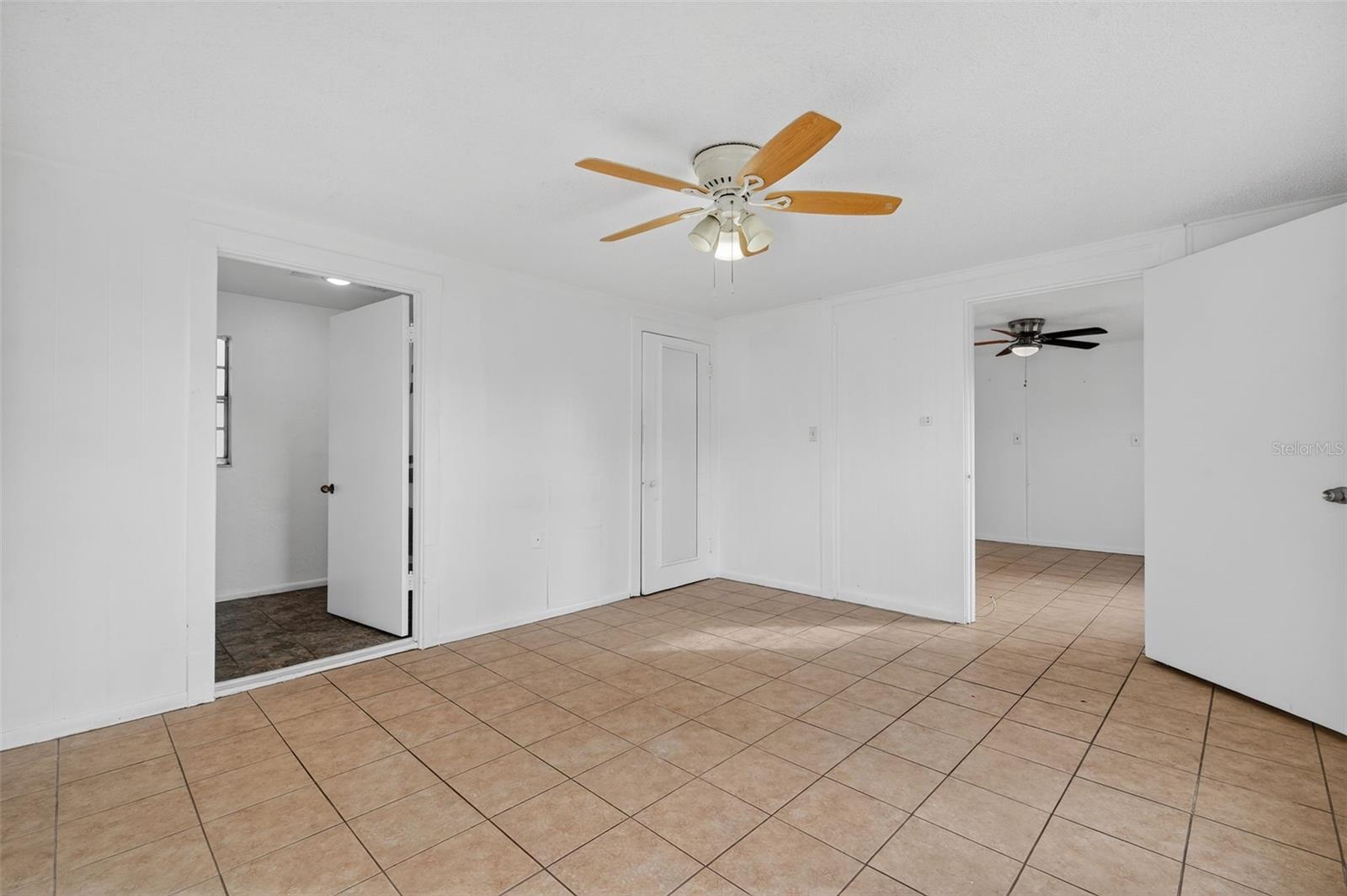 Image 17 of 49 For 6401 31st Street N 3