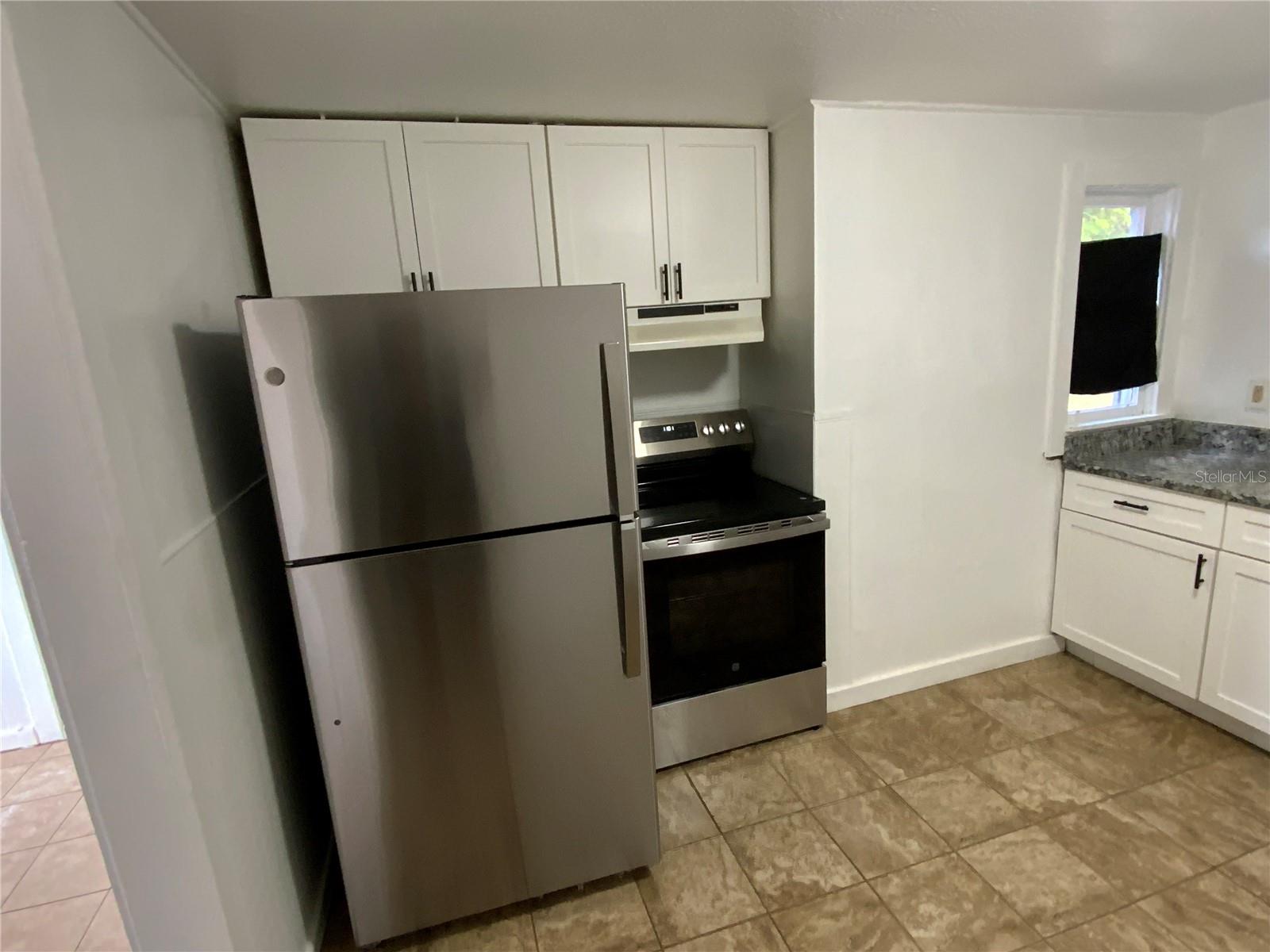 Image 7 of 14 For 6401 31st Street N 3