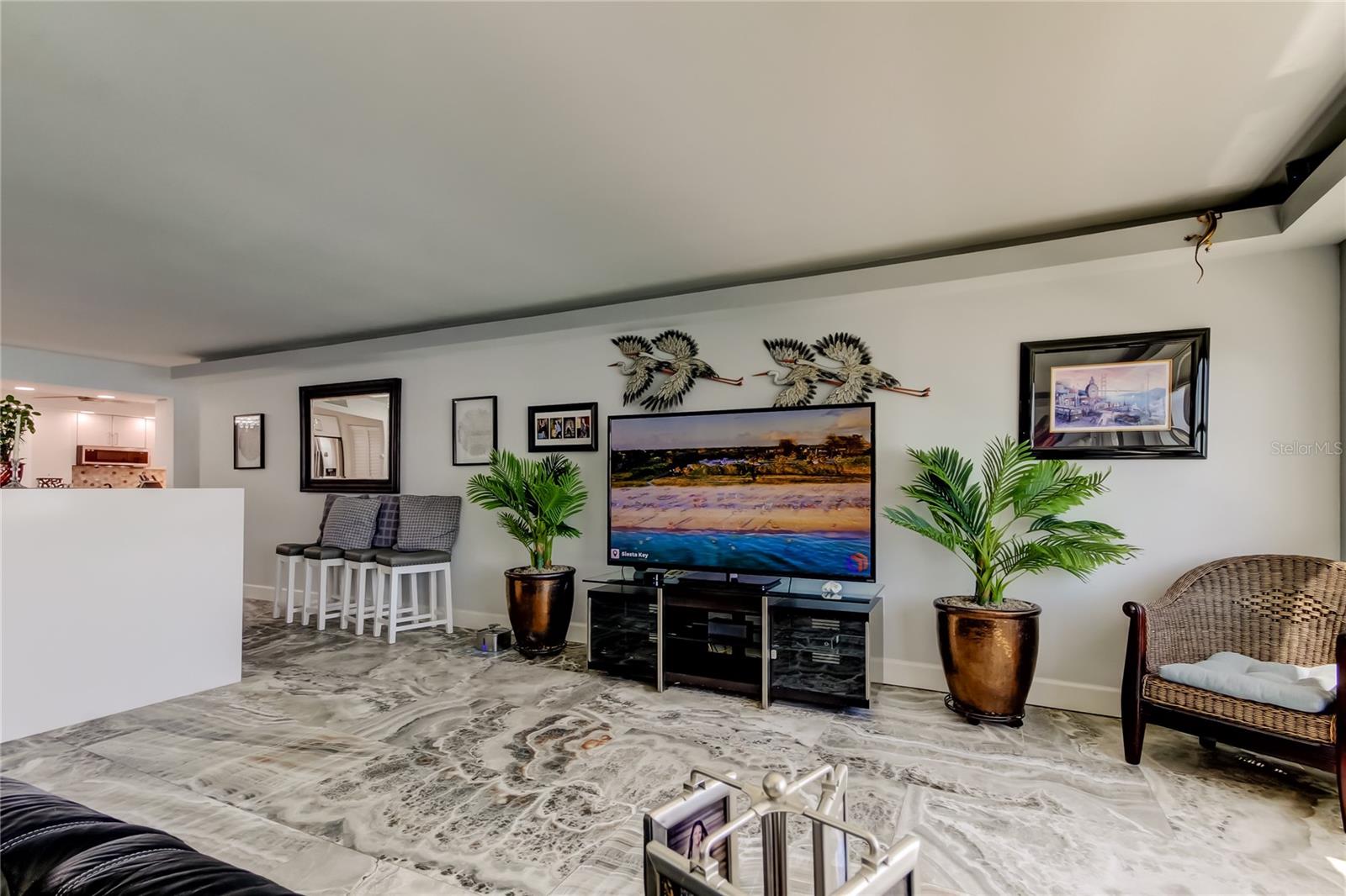 Image 22 of 81 For 5200 Brittany Drive S 204