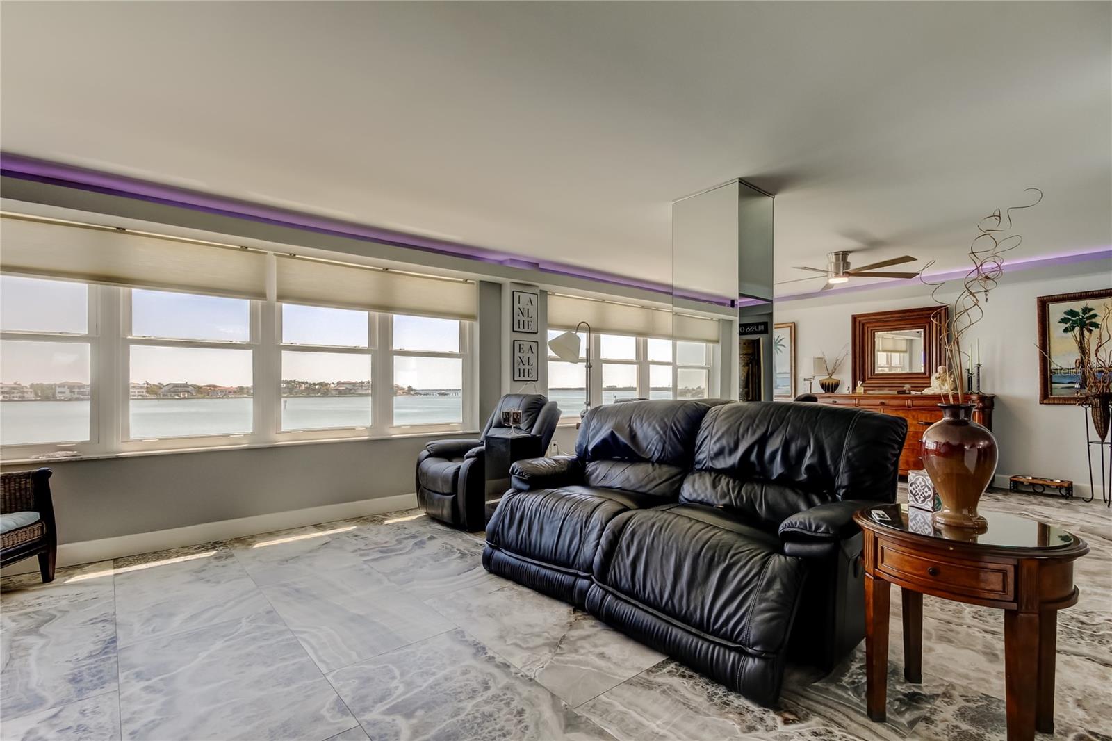 Image 24 of 81 For 5200 Brittany Drive S 204