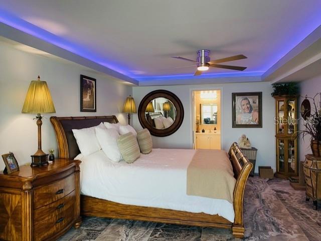 Image 37 of 81 For 5200 Brittany Drive S 204