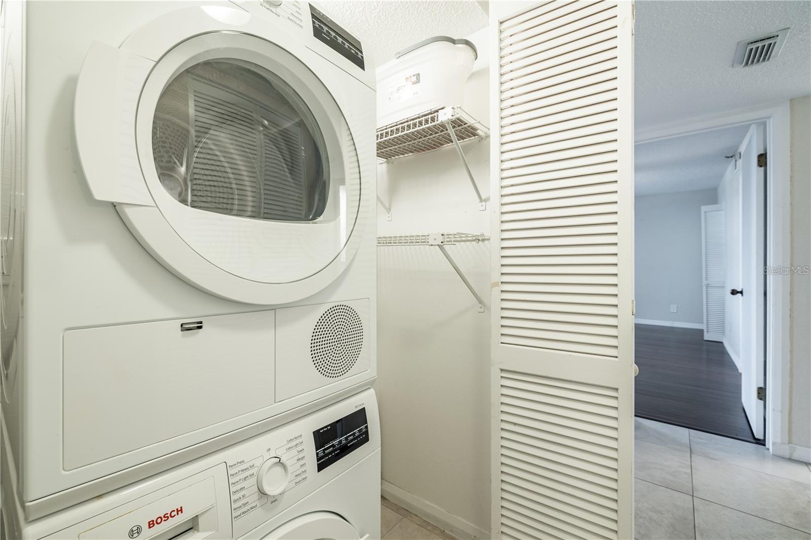 Image 23 of 29 For 5950 Pelican Bay Plaza S 204