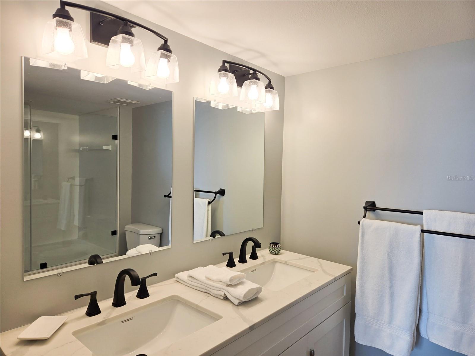 Image 24 of 32 For 6021 Bahia Del Mar Circle 540