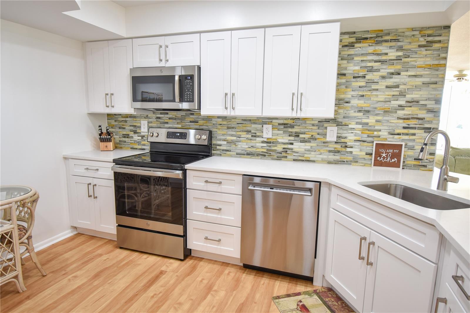 Image 4 of 32 For 6021 Bahia Del Mar Circle 540