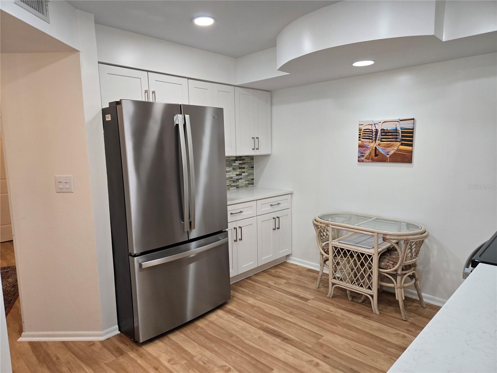 Image 6 of 32 For 6021 Bahia Del Mar Circle 540