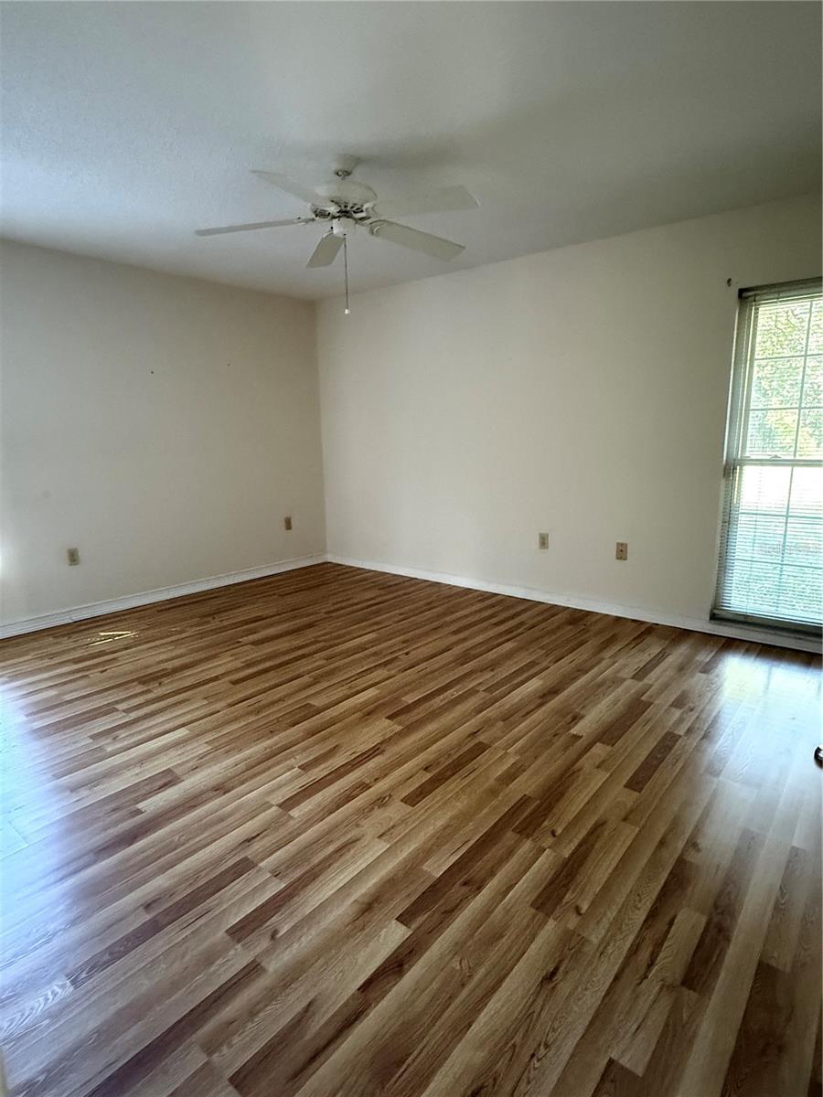 Image 15 of 25 For 6547 Lake Irene Drive