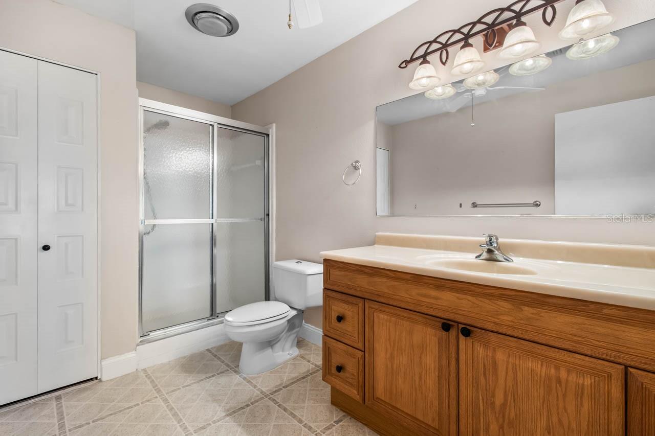 Image 11 of 24 For 910 Bluewater Drive