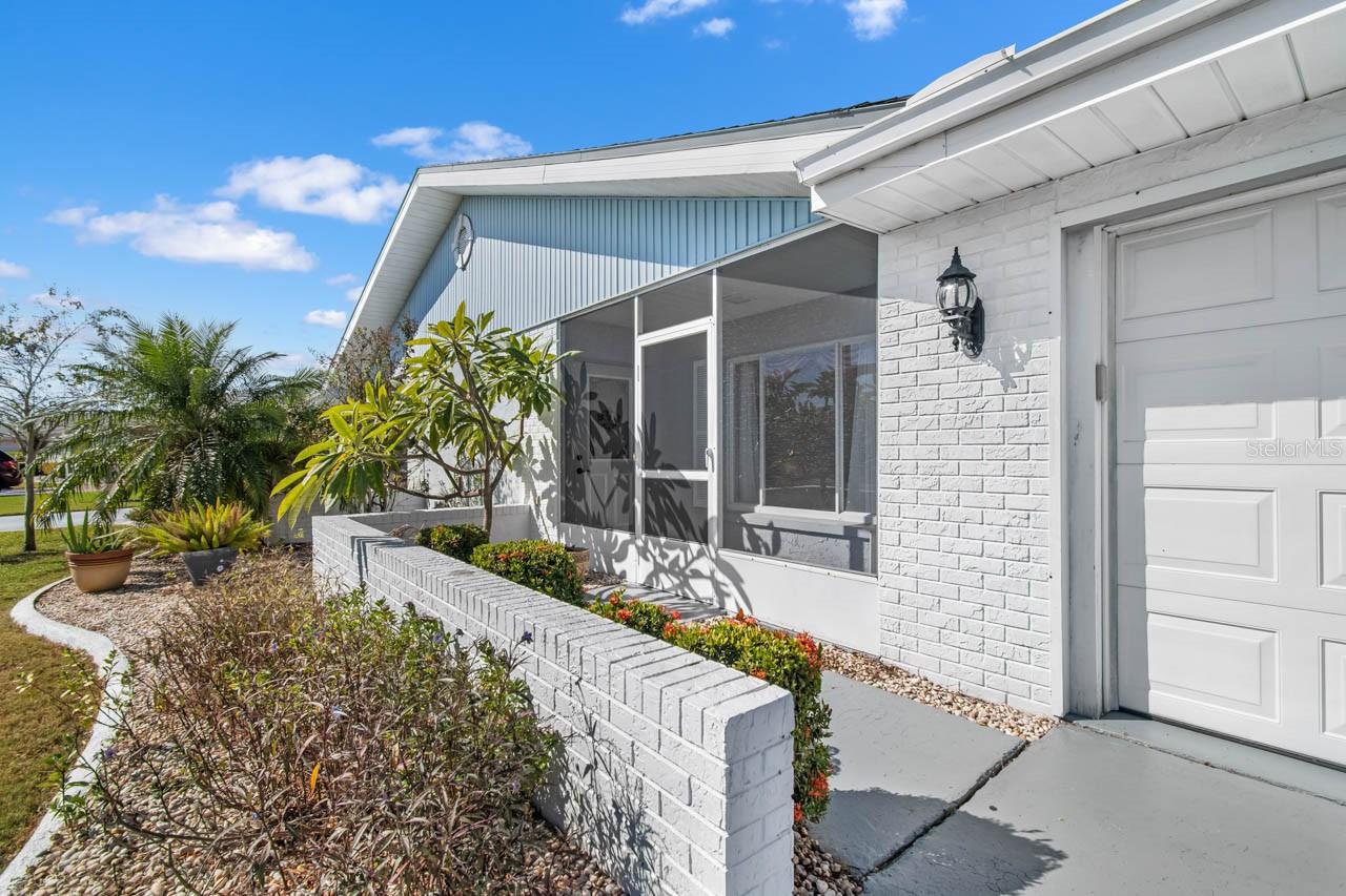 Image 2 of 24 For 910 Bluewater Drive