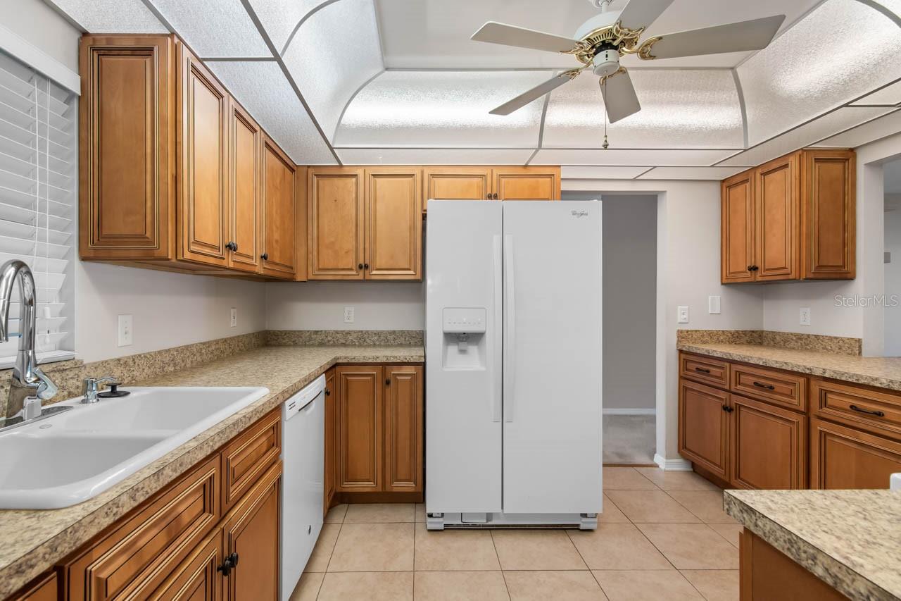 Image 8 of 24 For 910 Bluewater Drive