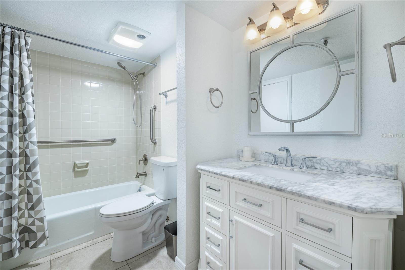 Image 22 of 29 For 5950 Pelican Bay Plaza S 204