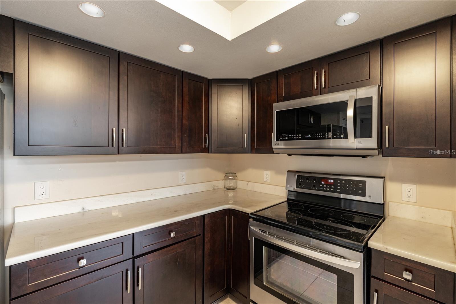 Image 9 of 29 For 5950 Pelican Bay Plaza S 204