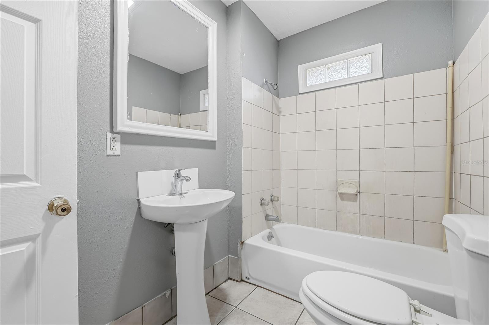 Image 20 of 28 For 709 Virginia Avenue